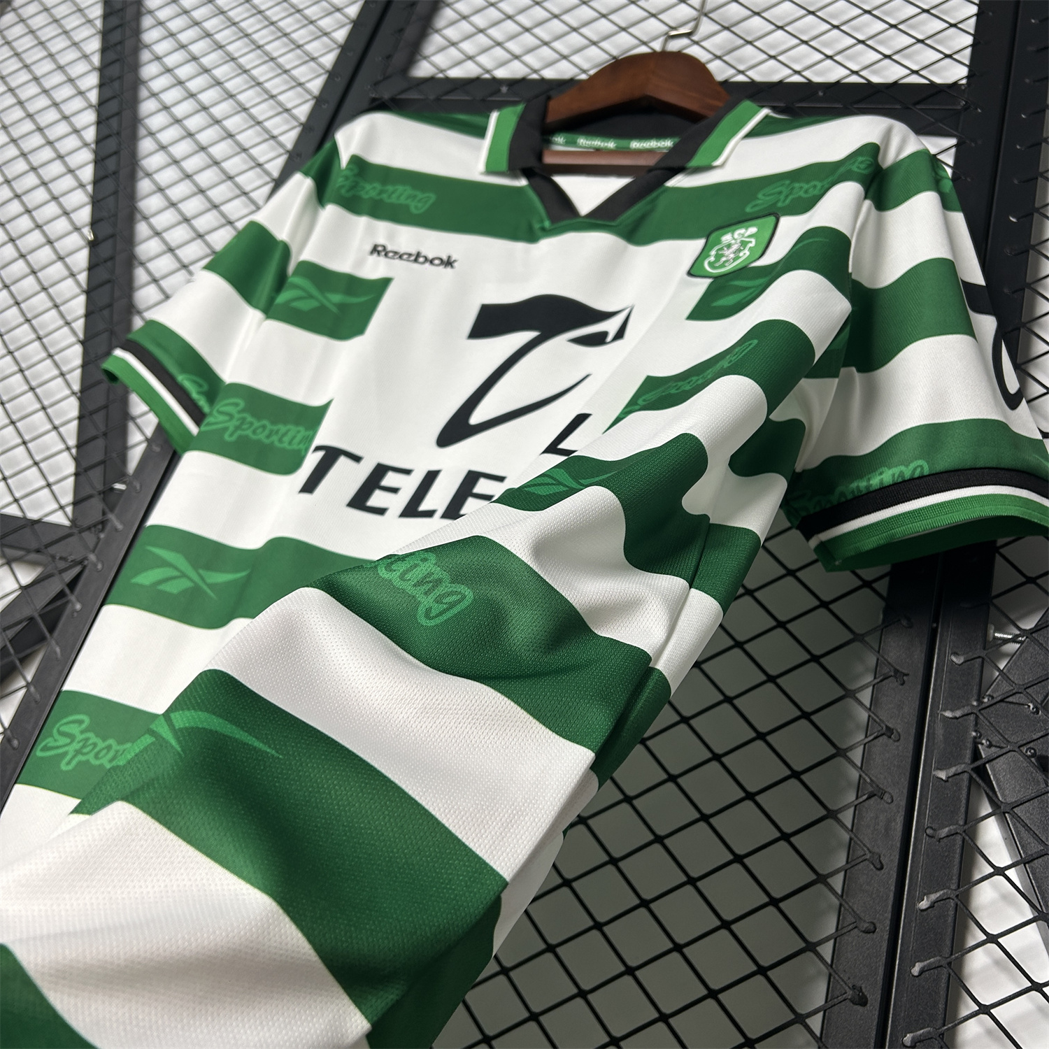 AlphaJersey-Retro Sporting CP 1999-00 Home Jersey