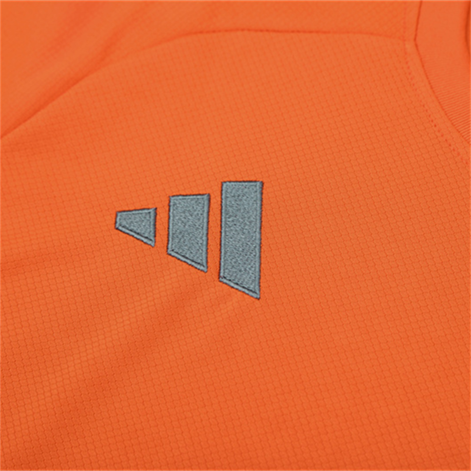 AlphaJersey-Bayern Munich 25-26 Short-Sleeve Training Set - Orange Top & Gray shorts