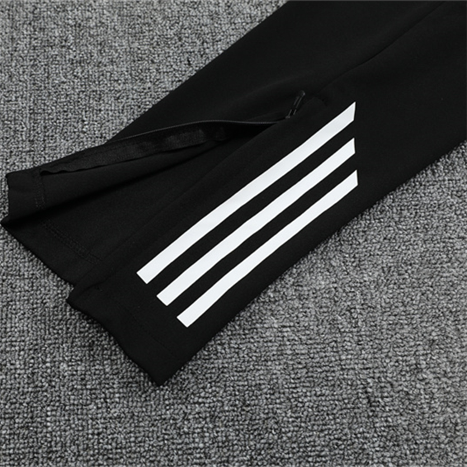 AlphaJersey-Real Madrid 25-26 Long Sleeves Training Set - Black Top & Black Pants