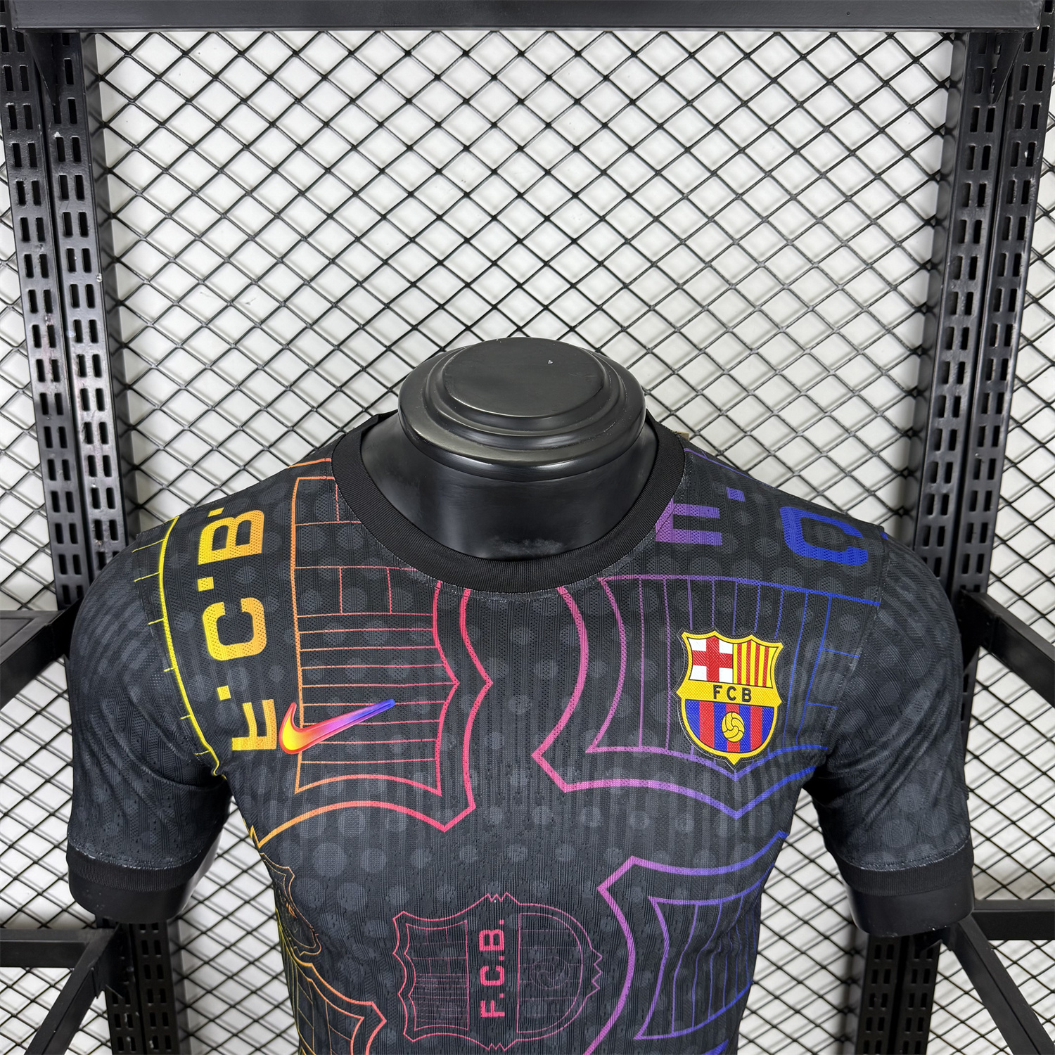 AlphaJersey-Barcelona 25-26 Fluorescent Team Logo Lines Black Jersey - Player Version