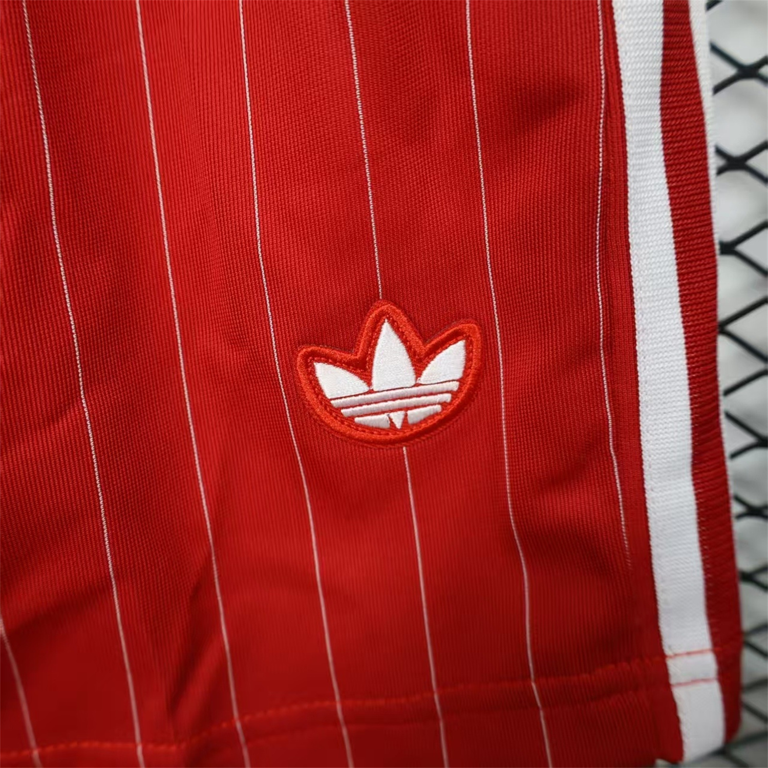 AlphaJersey-Manchester United 25-26 Trefoil Red Travel Shorts - Player Version