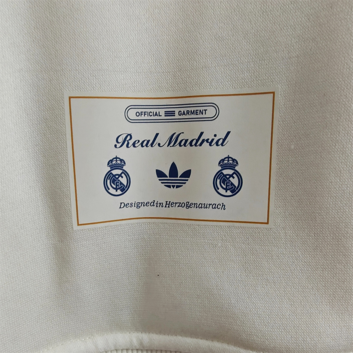 AlphaJersey-Real Madrid 25-26 Originals Terrace Icon Unisex Pullover Hoodie