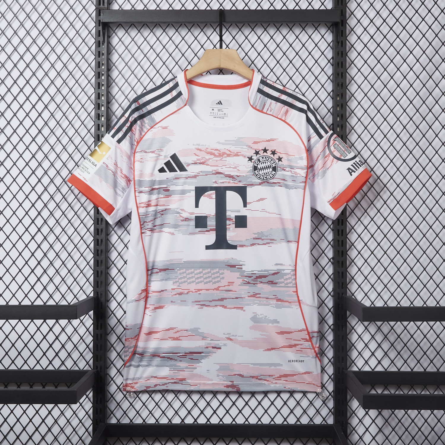 AlphaJersey-【MÜLLER 25 Pattern】Bayern Munich 25-26 Away Jersey - Fans Version