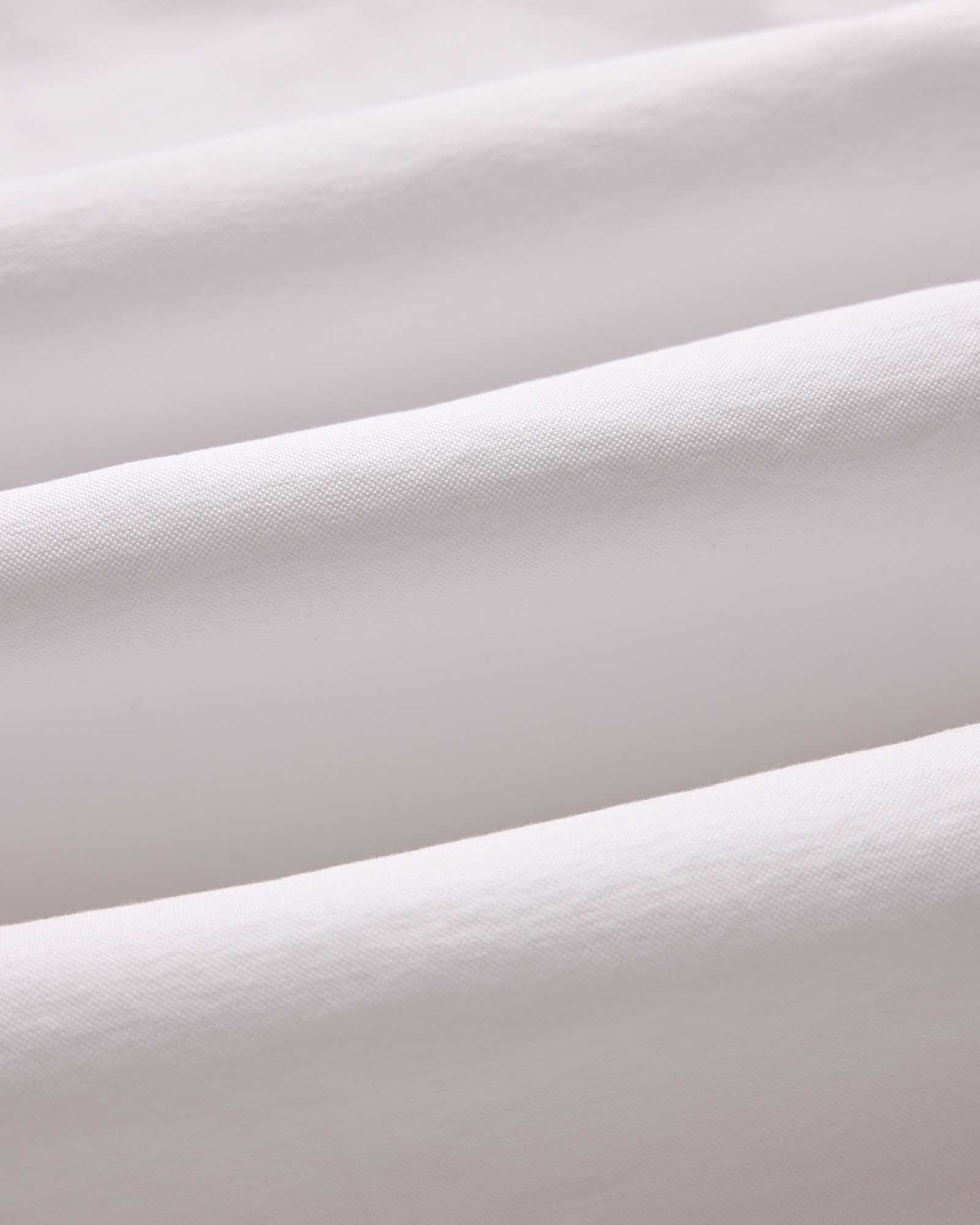 The Jack in White Everyday Oxford | Modern Menswear by yycbvcnbmmnbm