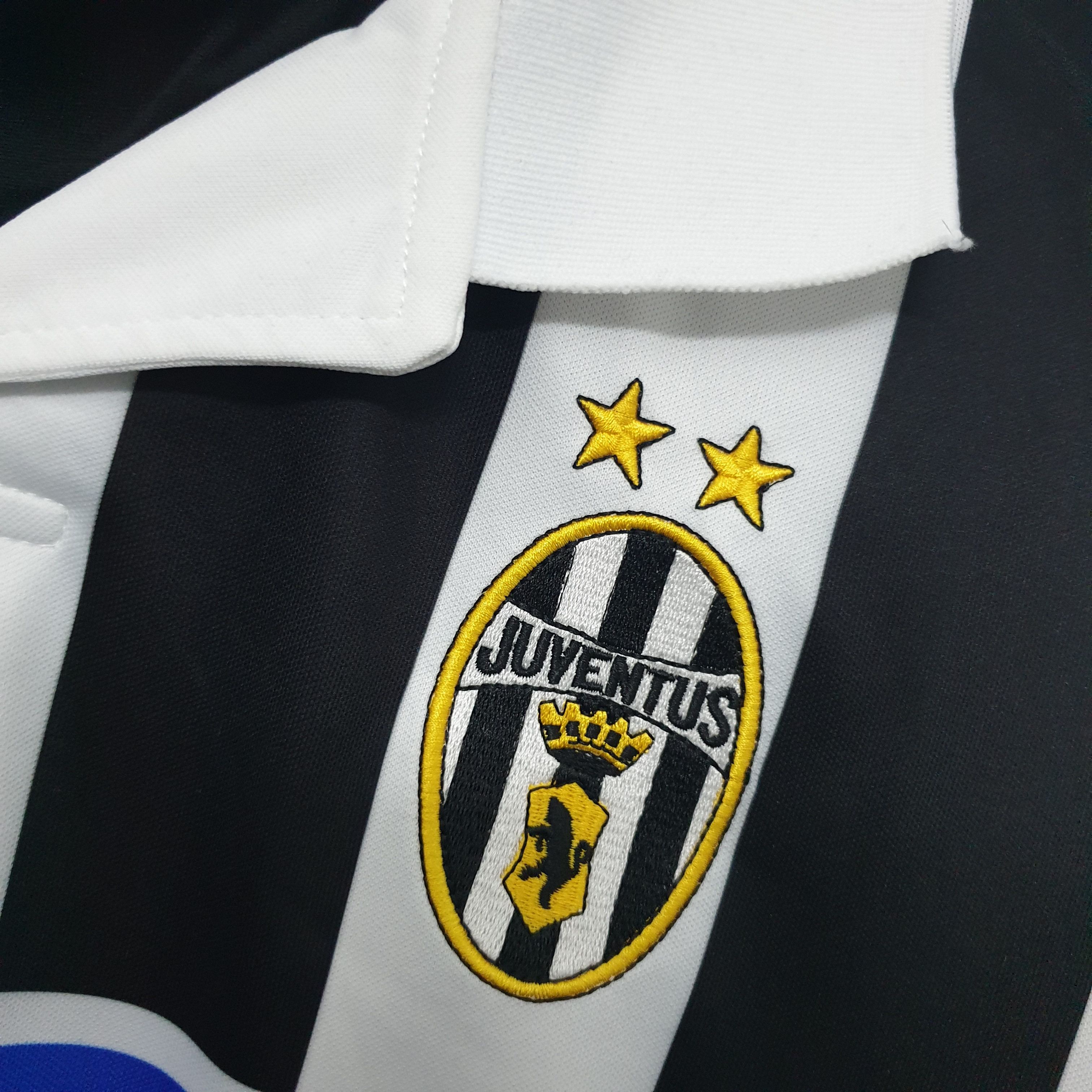 AlphaJersey-Retro Juventus 1999-00 Home Stadium Jersey