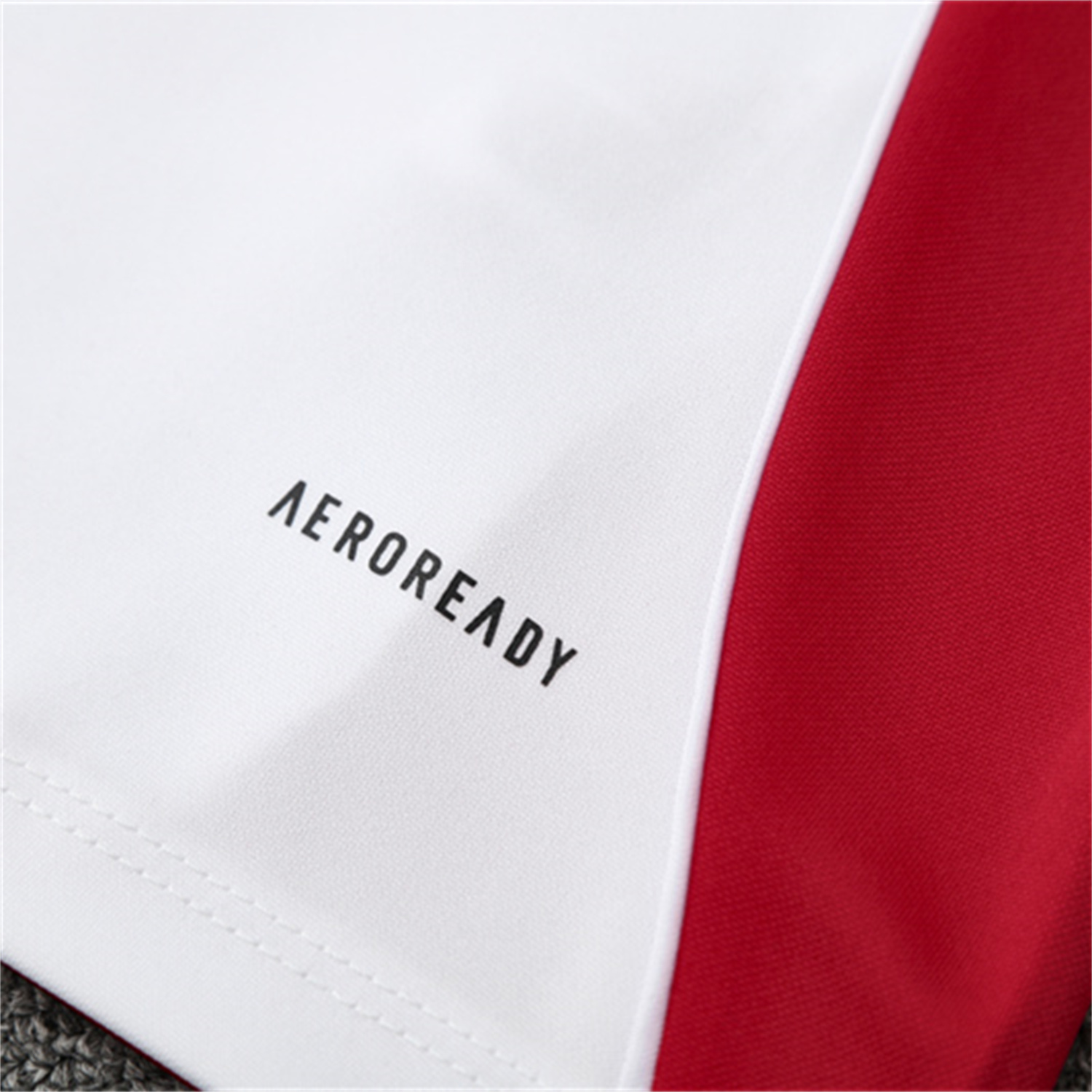 AlphaJersey-Manchester United 25-26 Long Sleeves Training Set - White Top & Black Pants