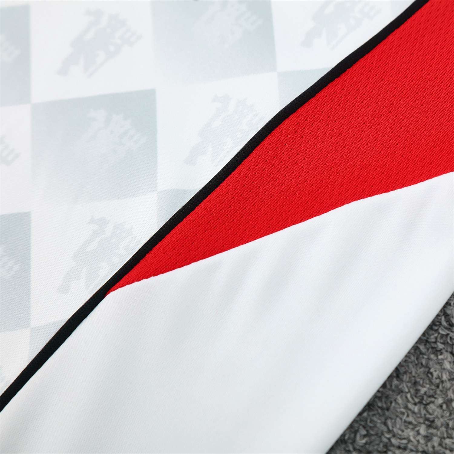 AlphaJersey-Manchester United 25-26 Vest Training Set - Red Edge White Vest & Black Shorts