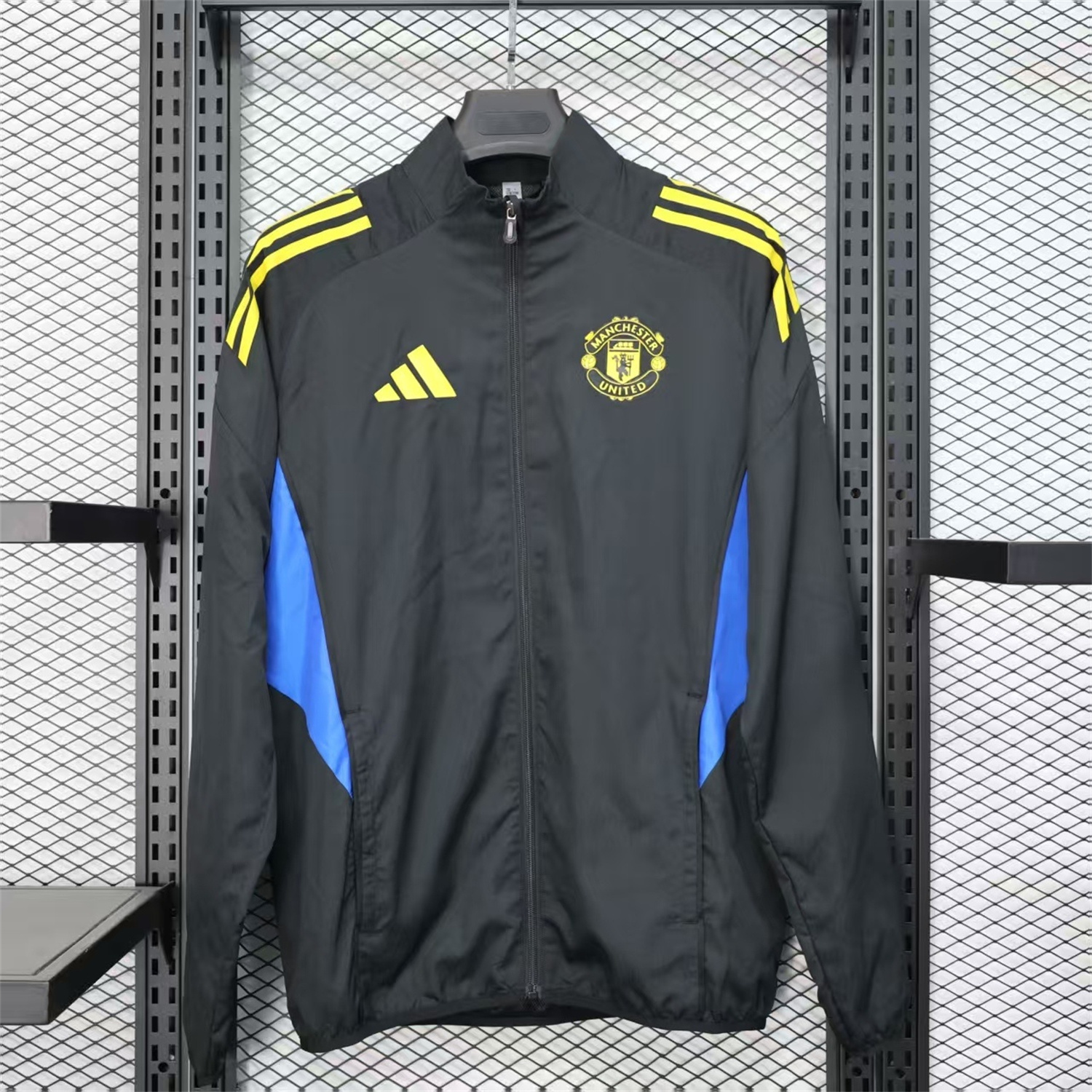 AlphaJersey-Manchester United 25-26 Black Windbreaker Jacket