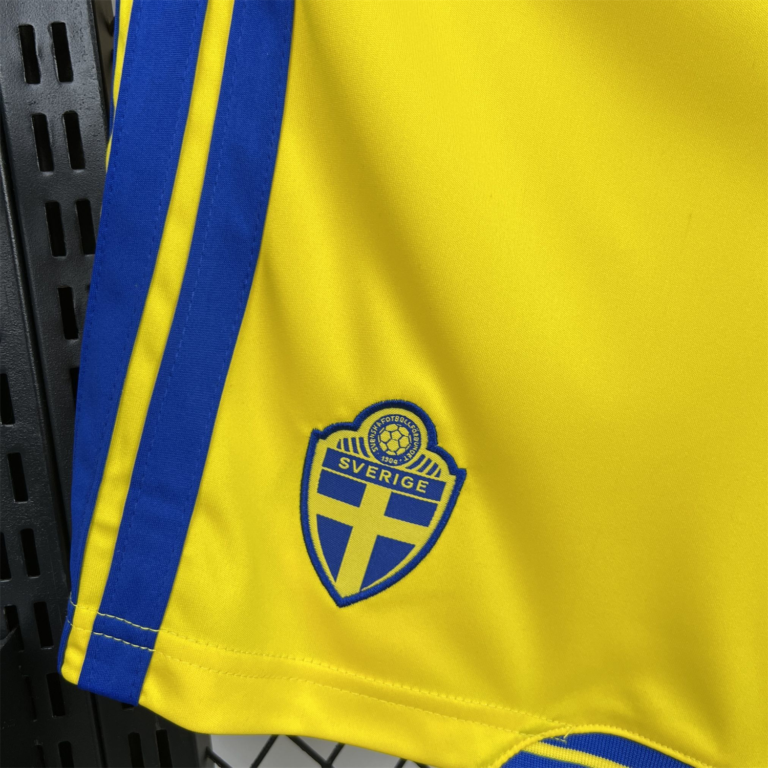 AlphaJersey-Sweden 2026 Yellow Shorts - Fans Version