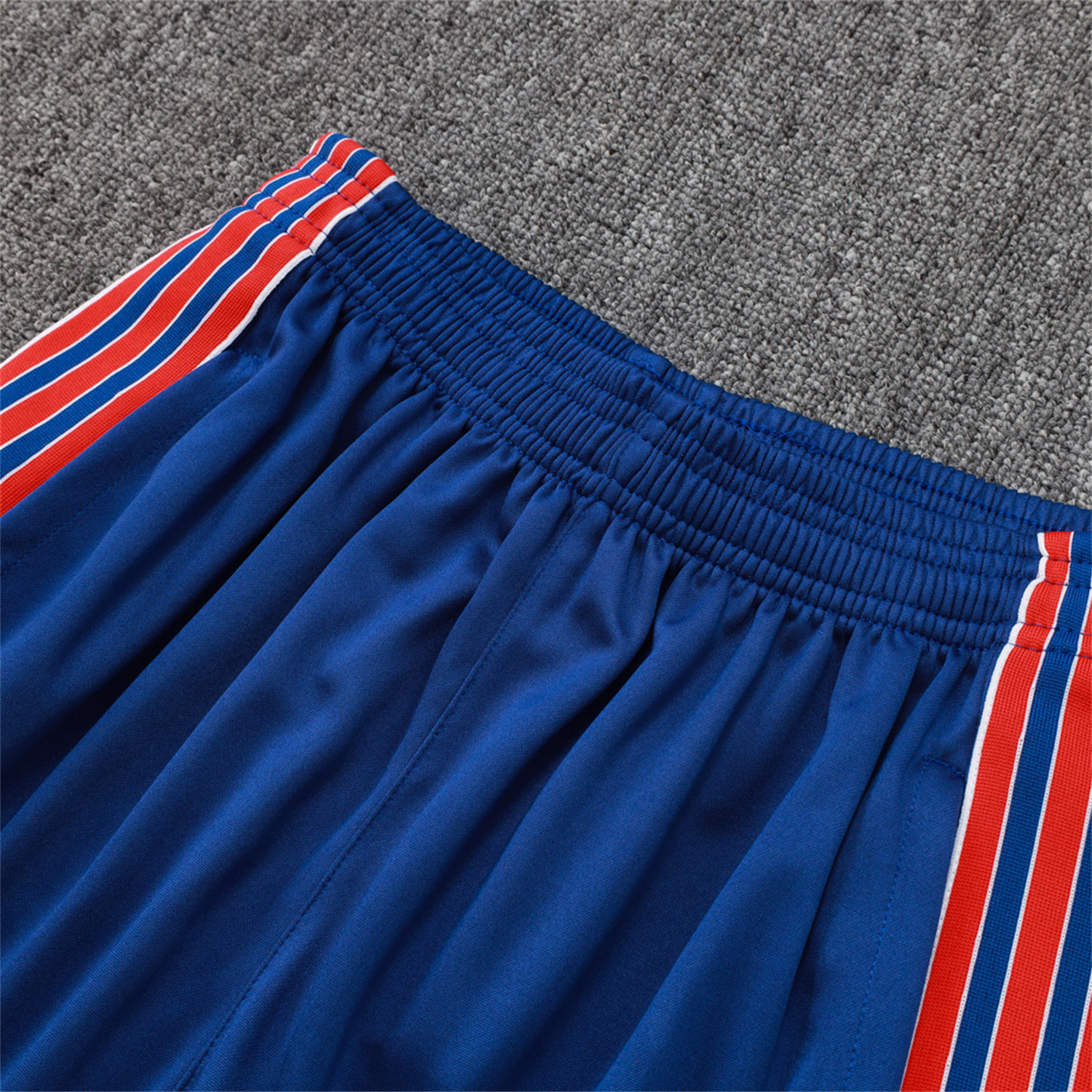 AlphaJersey-Arsenal 25-26 Throwback Trefoil Vest Training Set - Royal Blue Vest and Shorts