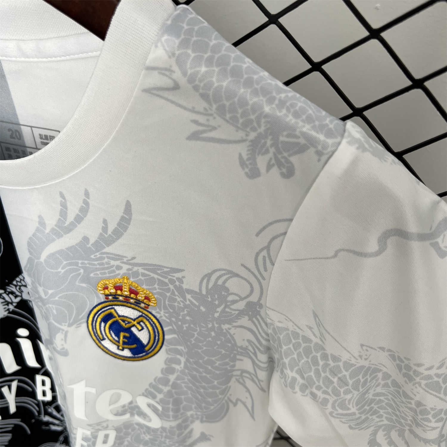 AlphaJersey-Real Madrid 25-26 Dragon White And Black Special Kids Kit