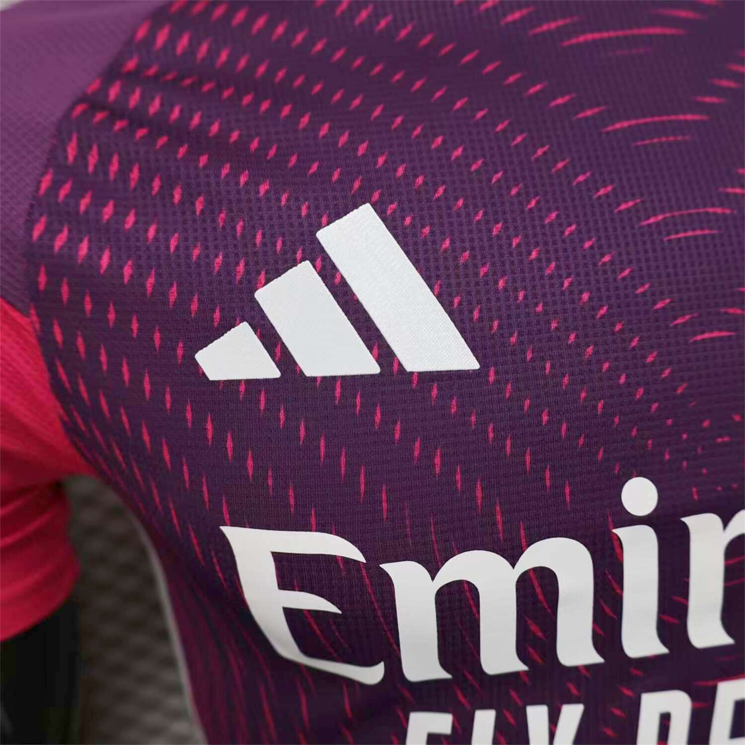 AlphaJersey-Real Madrid 25-26 Pink Purple Goalkeeper Jersey - Player Version