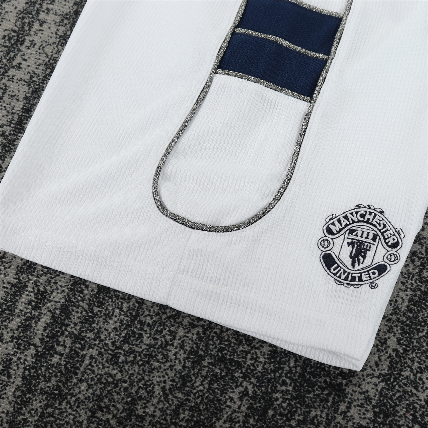 AlphaJersey-Retro Manchester United 2003-05 Away Kids Kit