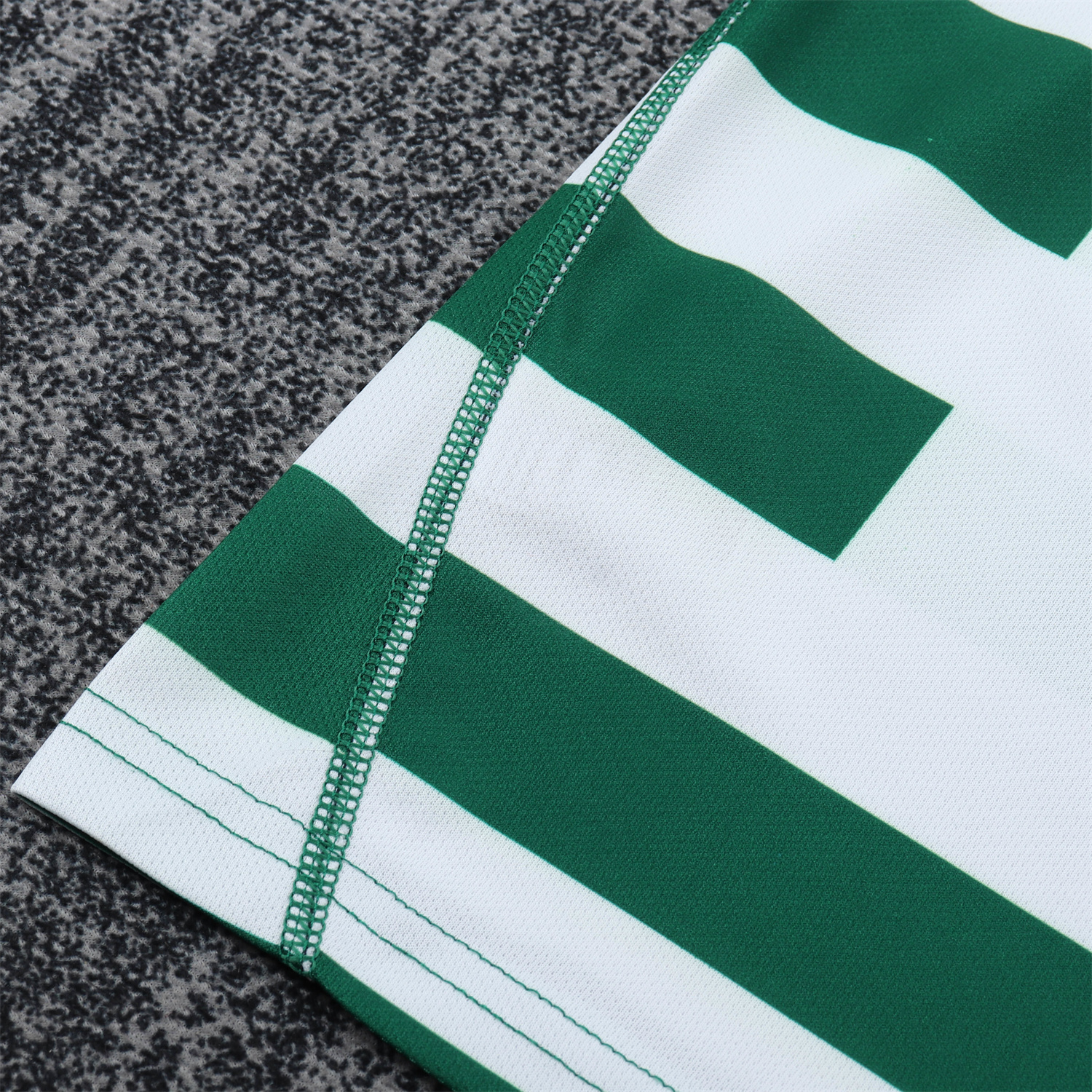 AlphaJersey-Retro Sporting CP 2003-04 Home Kids Kit