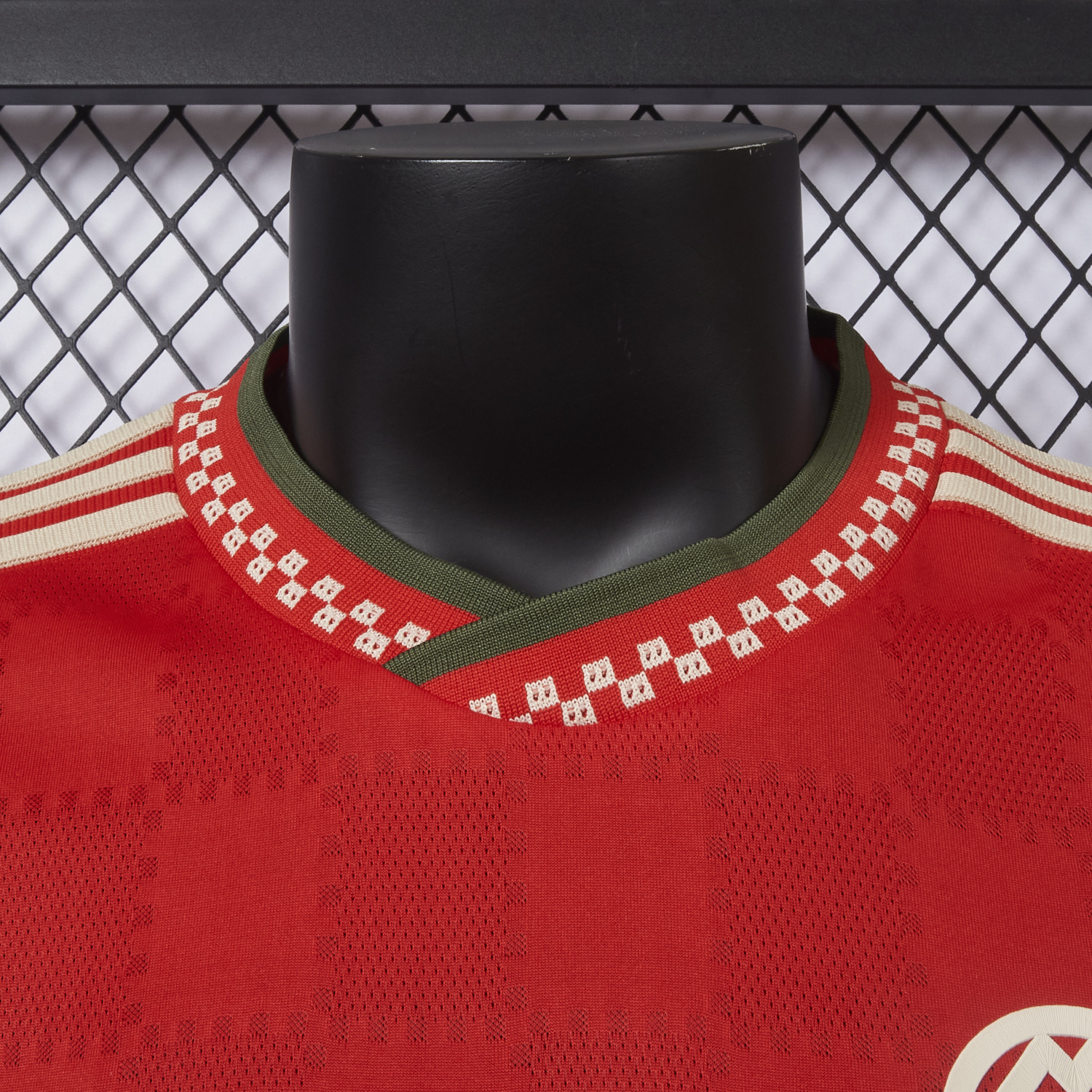 AlphaJersey-Bayern Munich 25-26 Trefoil Red Special Jersey - Player Version