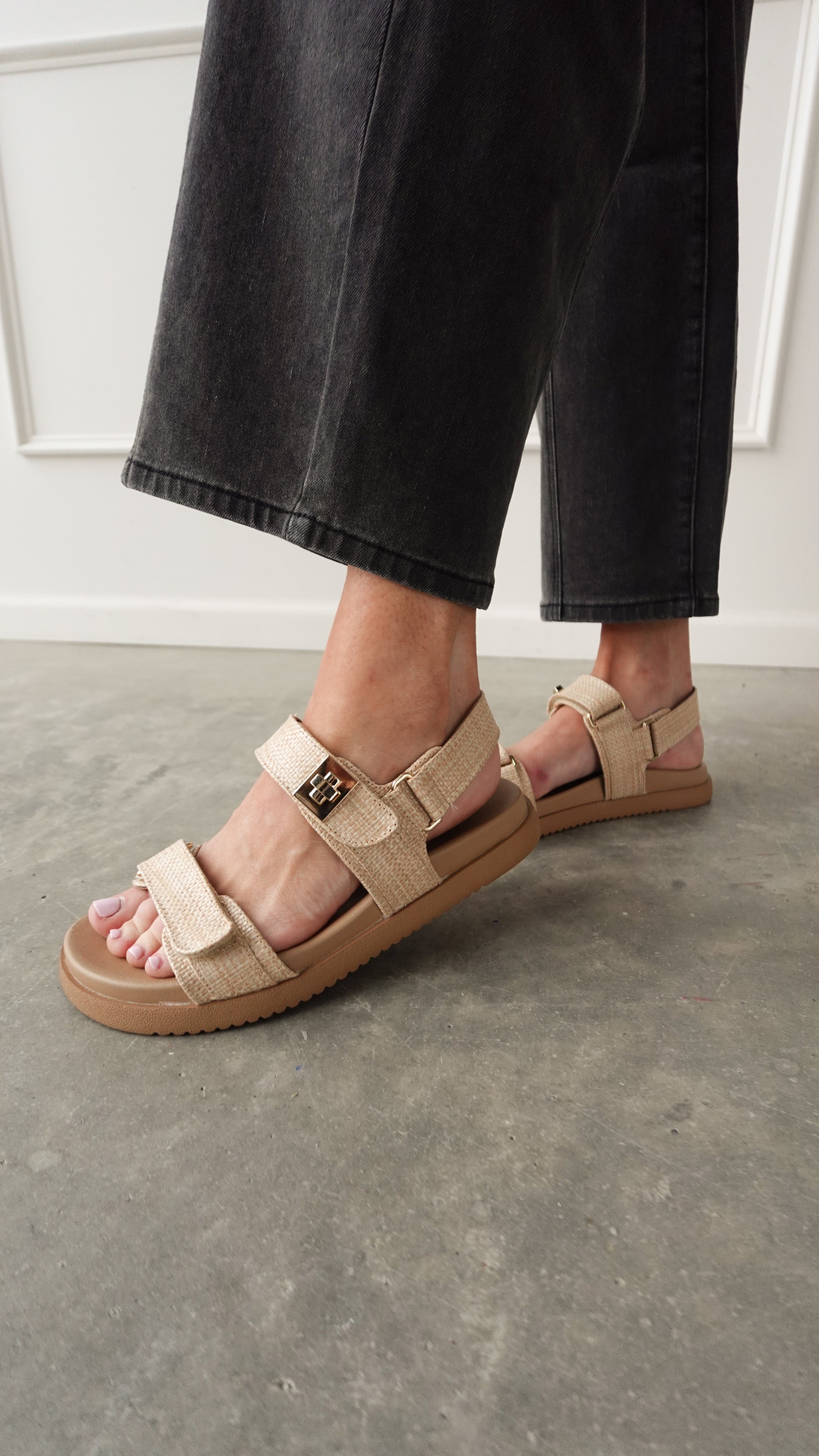 Natural Raffia Slingback Sandals | Elegant Women's Fashion by coolavocek