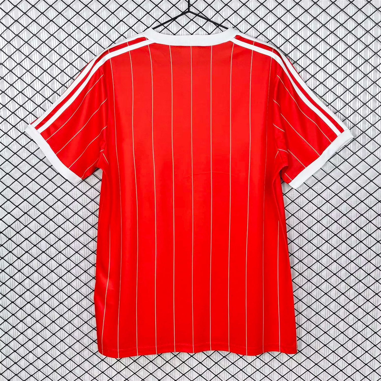 AlphaJersey-Retro Nottingham Forest 1982-84 Home Jersey