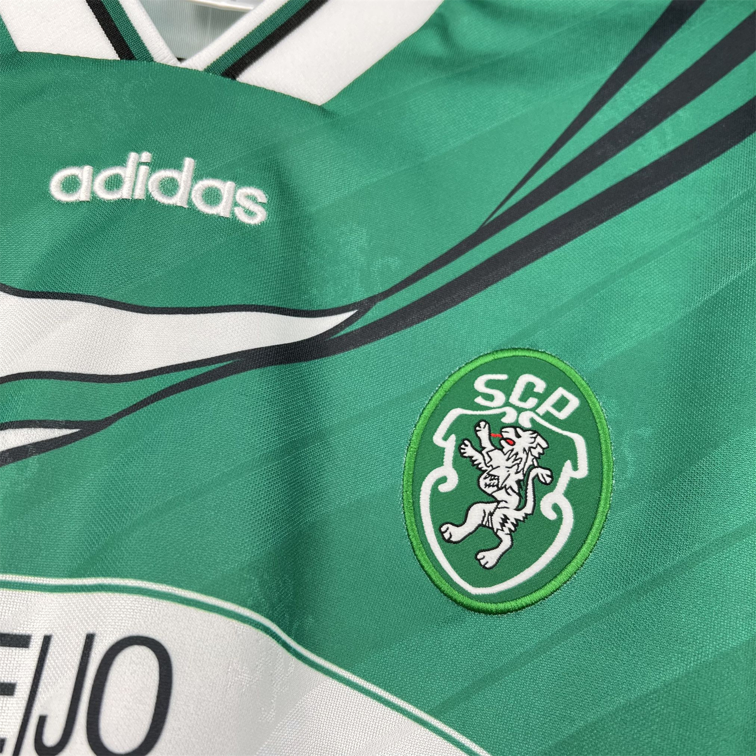 AlphaJersey-Retro Sporting CP 1994-95 Away Jersey