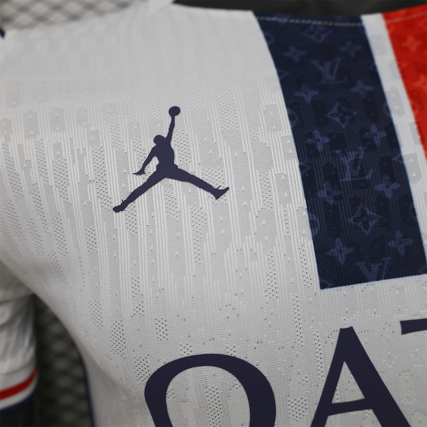 AlphaJersey-Paris Saint-Germain PSG 25-26 Red Blue Stripes White Special Jersey - Player Version