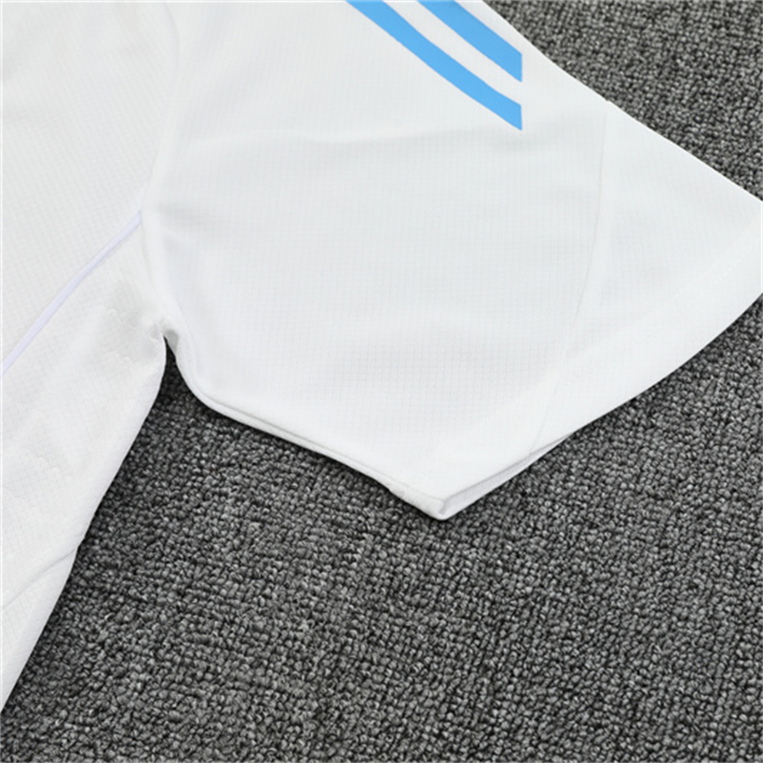 AlphaJersey-Real Madrid 25-26 Kids Short-Sleeve Training Set - White Top and Sky Blue Shorts