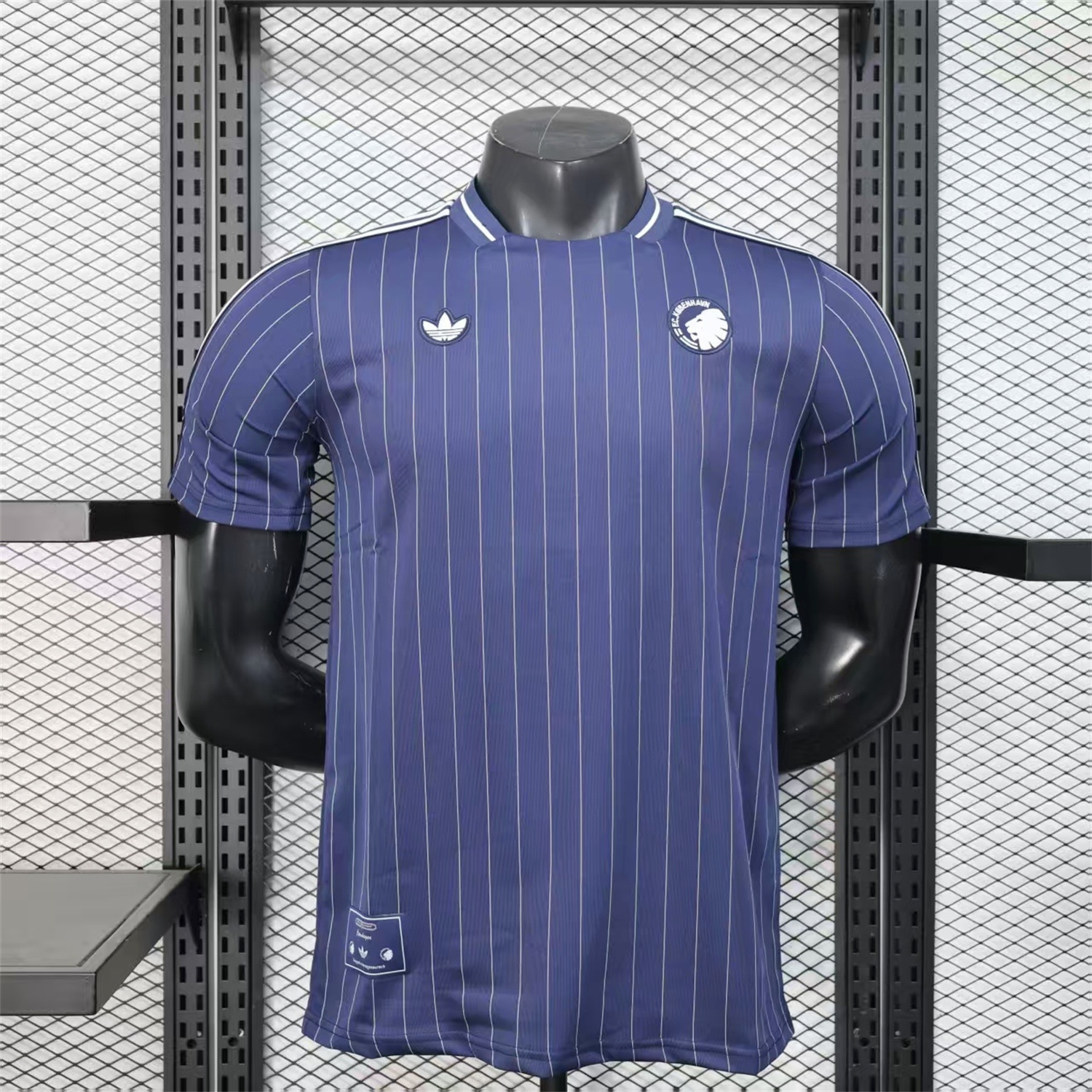 AlphaJersey-Newcastle United 25-26 Icon Range Travel Special Edition Deep Blue Jersey - Player Version
