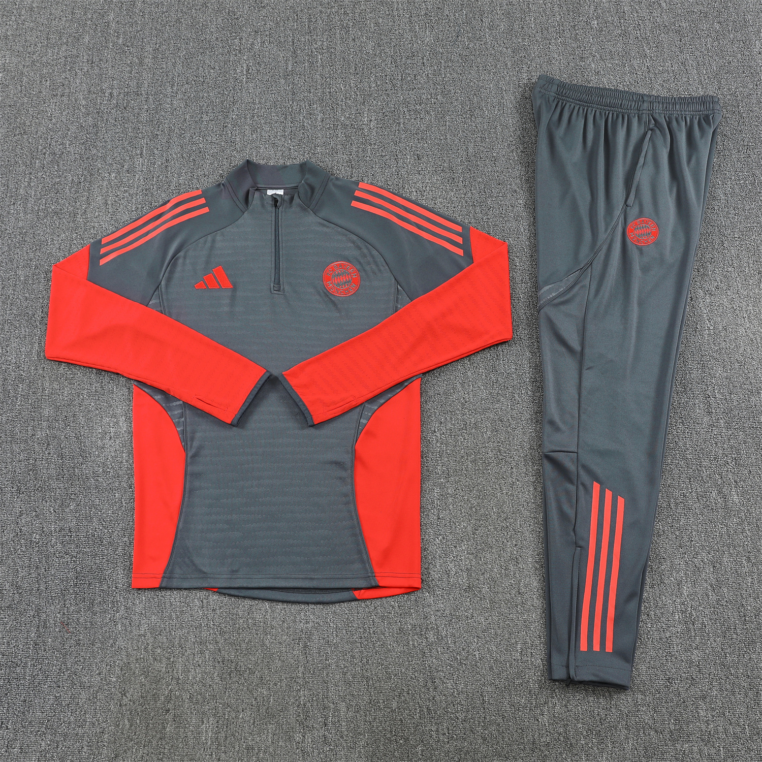 AlphaJersey-Bayern Munich 25-26 Long Sleeves Training Set - Dark Grey And Red Top & Pants