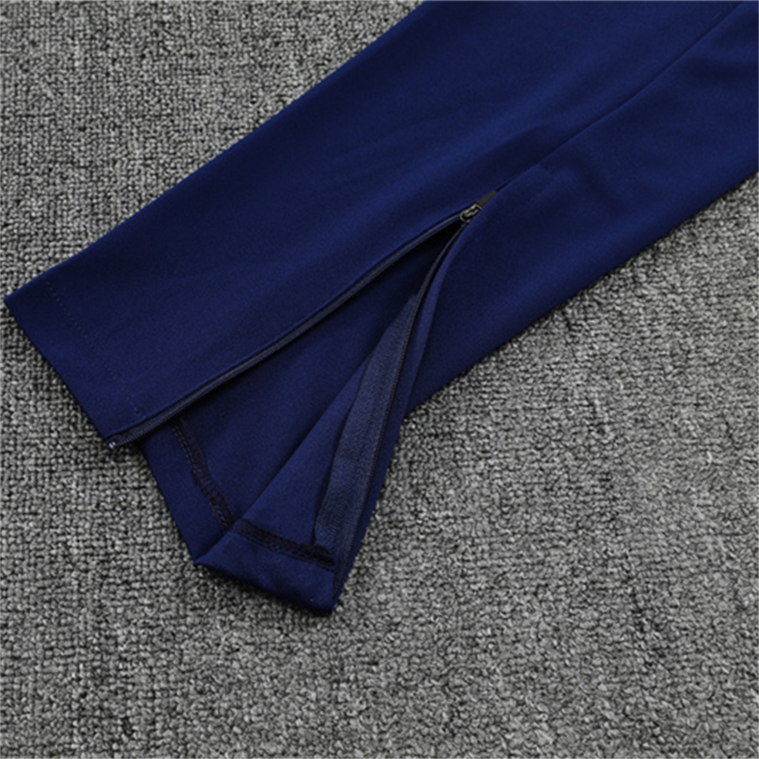 AlphaJersey-Manchester City 25-26 Long Sleeve Training Set -Light Blue Top & Deep Blue Pants