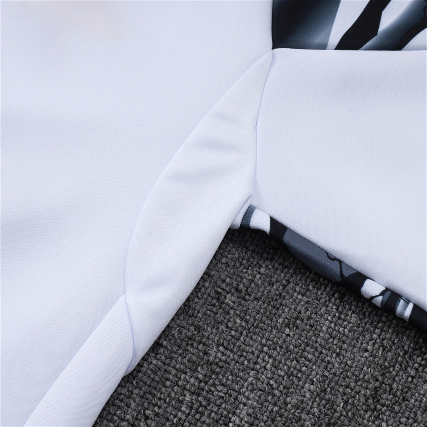 AlphaJersey-Real Madrid 25-26 Unsponsored Long Sleeve Training Set - White Top & Black Pants