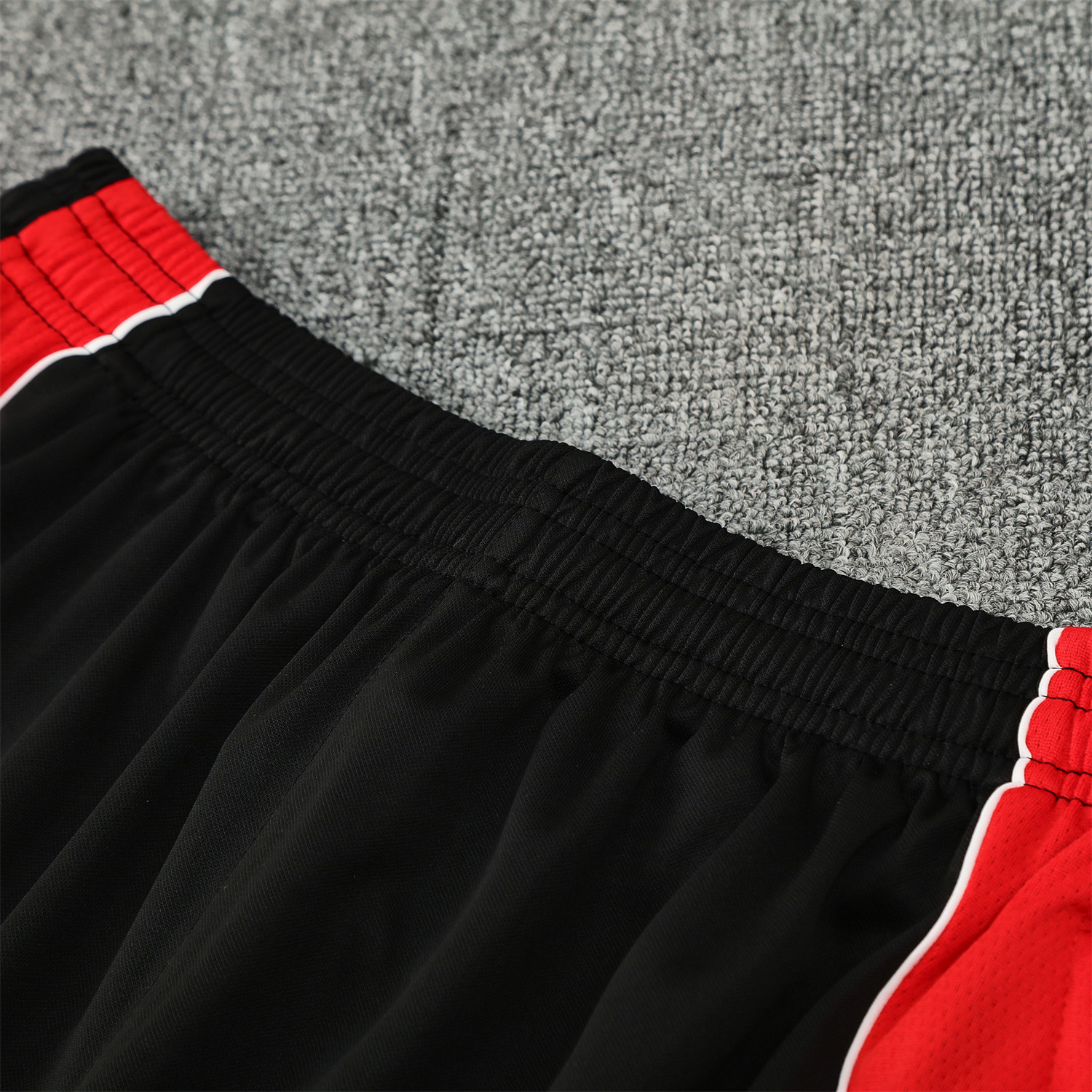 AlphaJersey-Manchester United 25-26 Short-Sleeve Training Set - Red Edge White Top & Black Shorts