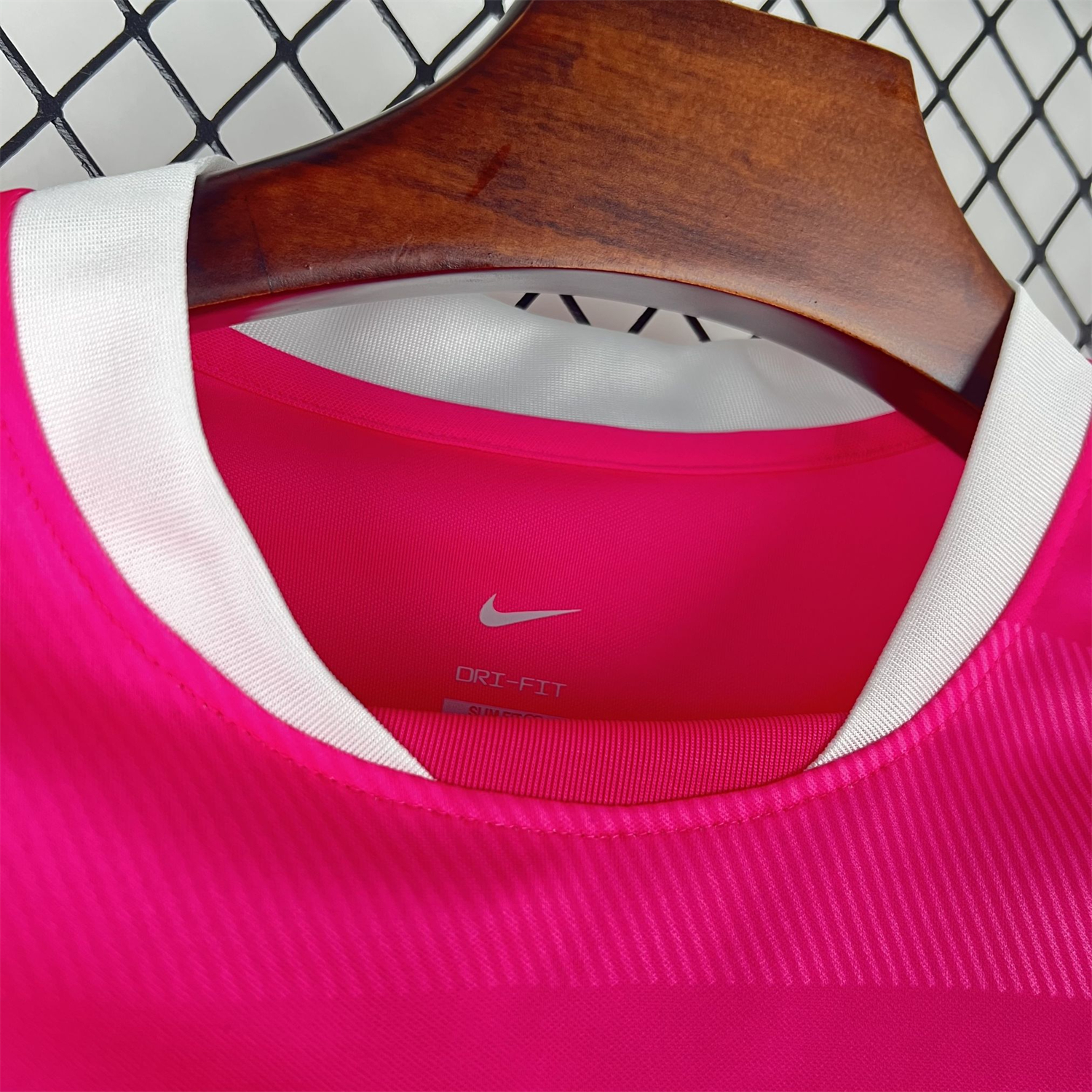 AlphaJersey-Sporting CP 26-27 Pink October Jersey - Fans Version
