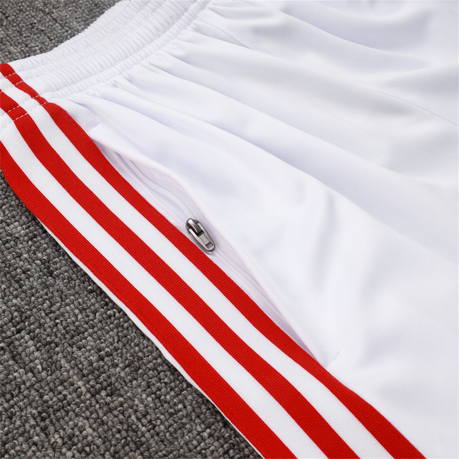 AlphaJersey-Bayern Munich 2025 125th Anniversary Vest Training Set - White Top and Shorts