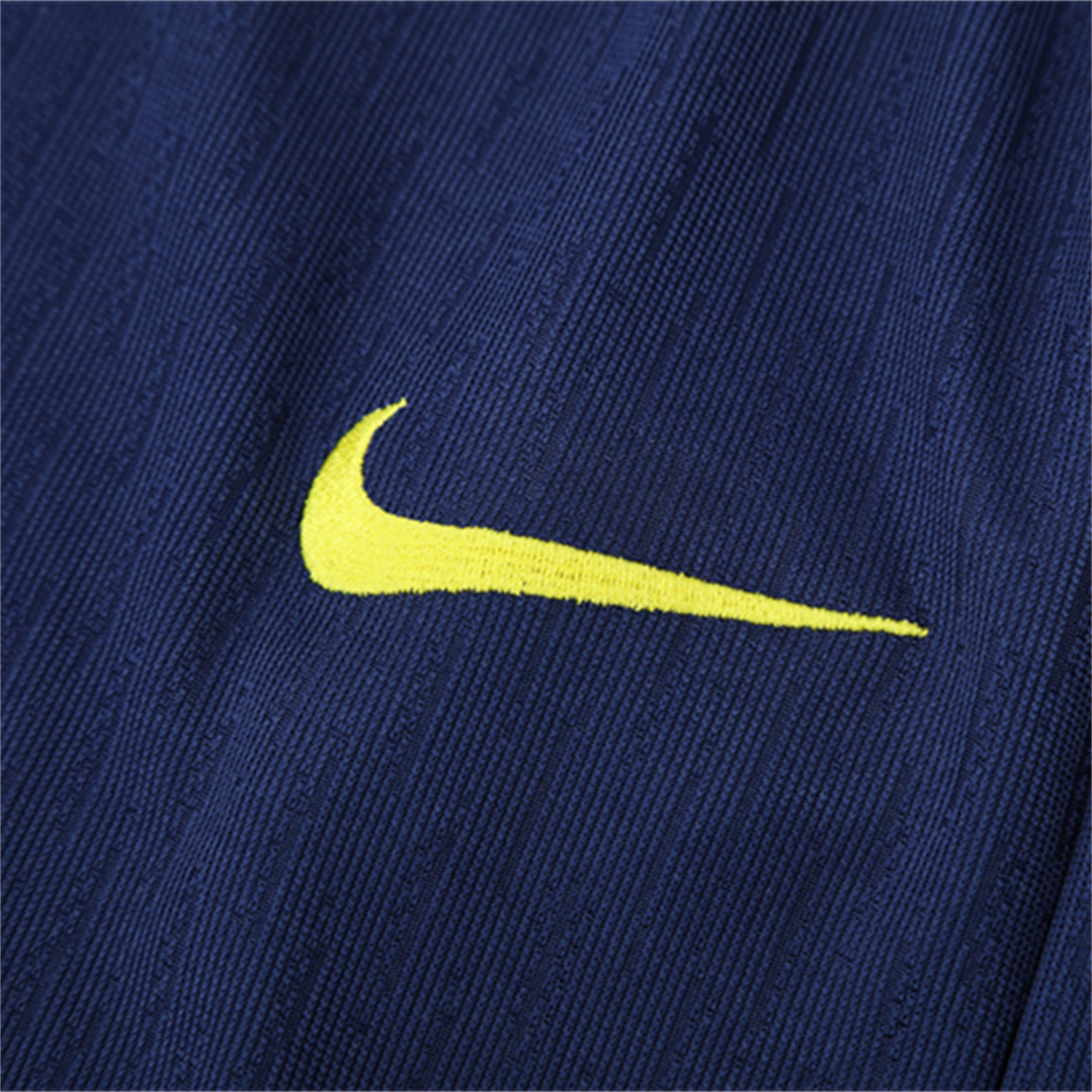 AlphaJersey-Barcelona 25-26 Long Sleeve Training Set - Purple Top & Deep Blue Pants