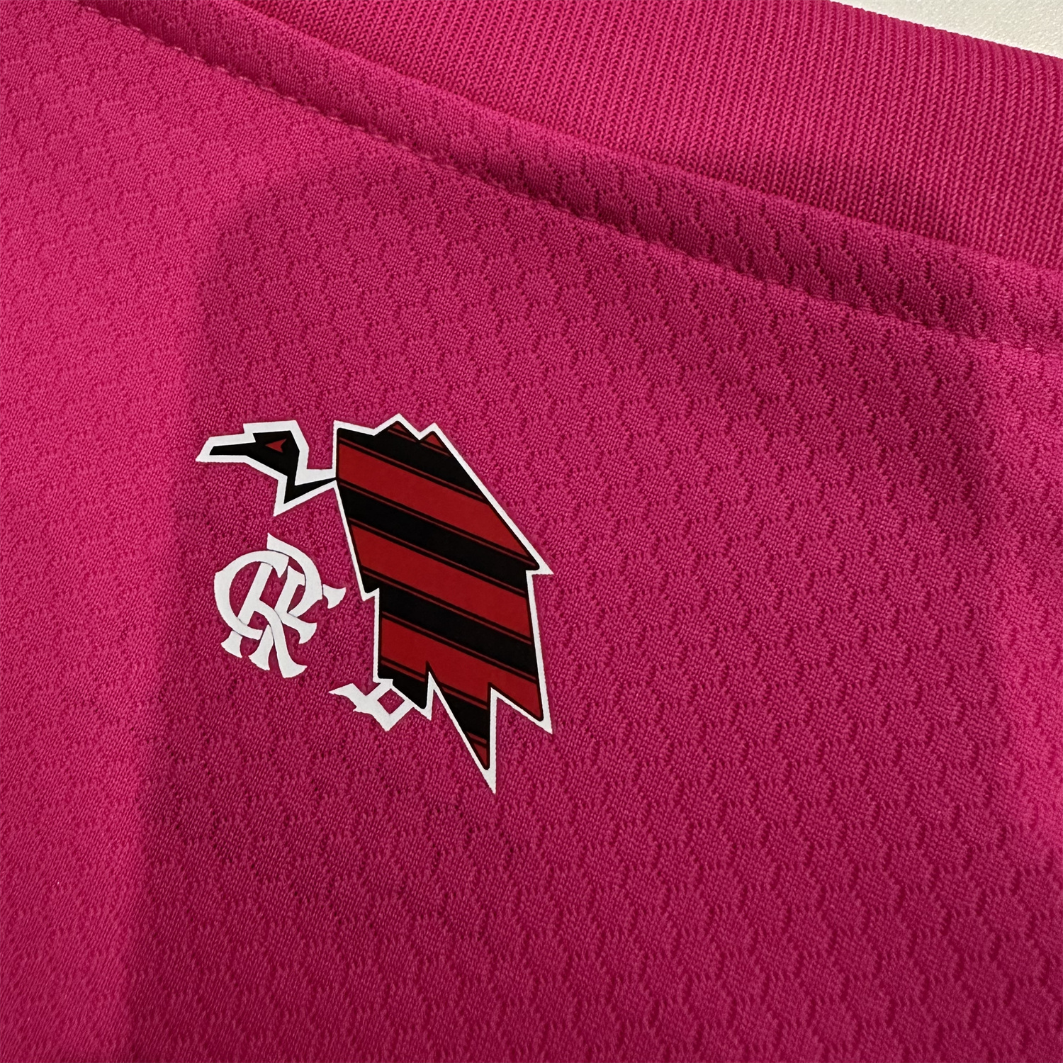 AlphaJersey-Flamengo 25-26 Pink Goalkeeper Jersey - Fans Version