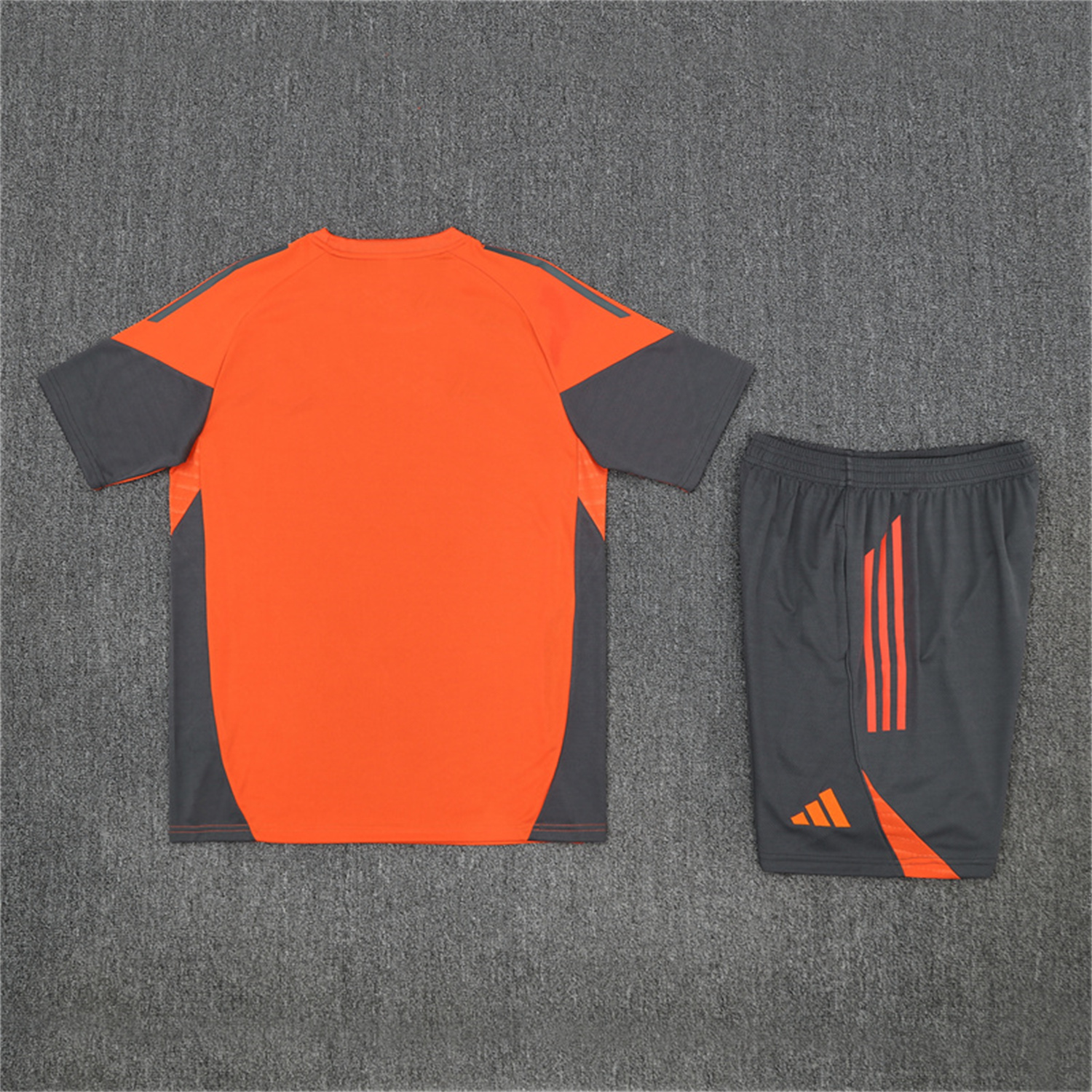 AlphaJersey-Bayern Munich 25-26 Short-Sleeve Training Set - Orange Top & Gray shorts