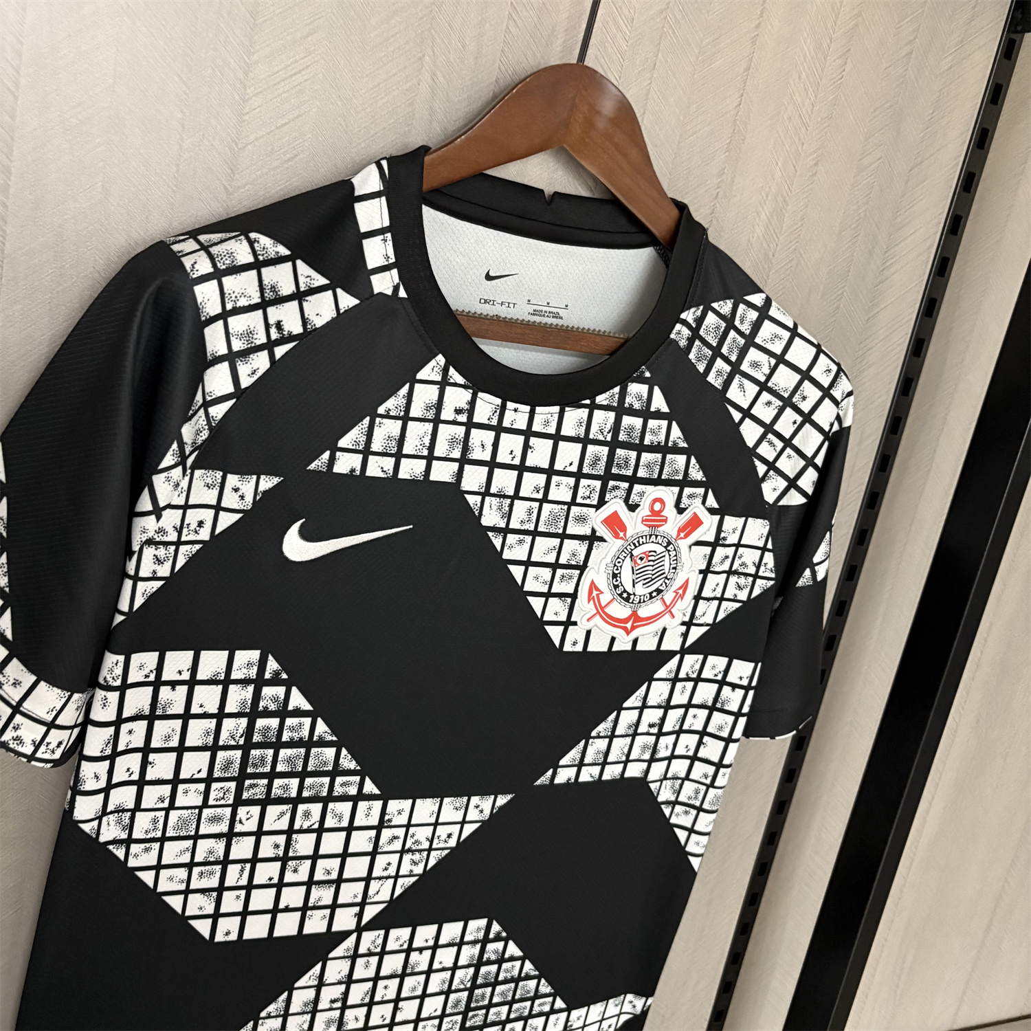 AlphaJersey-Corinthians 2025-26 White And Black Pre-Match Jersey - Fans Version