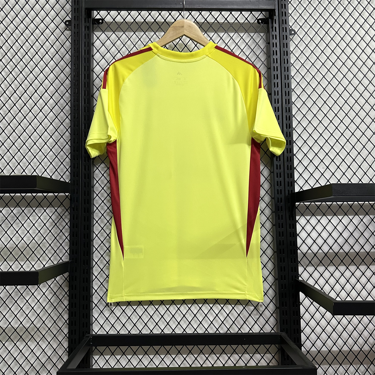 AlphaJersey-Celtic 25-26 Light Yellow Goalkeeper Jersey - Fans Version