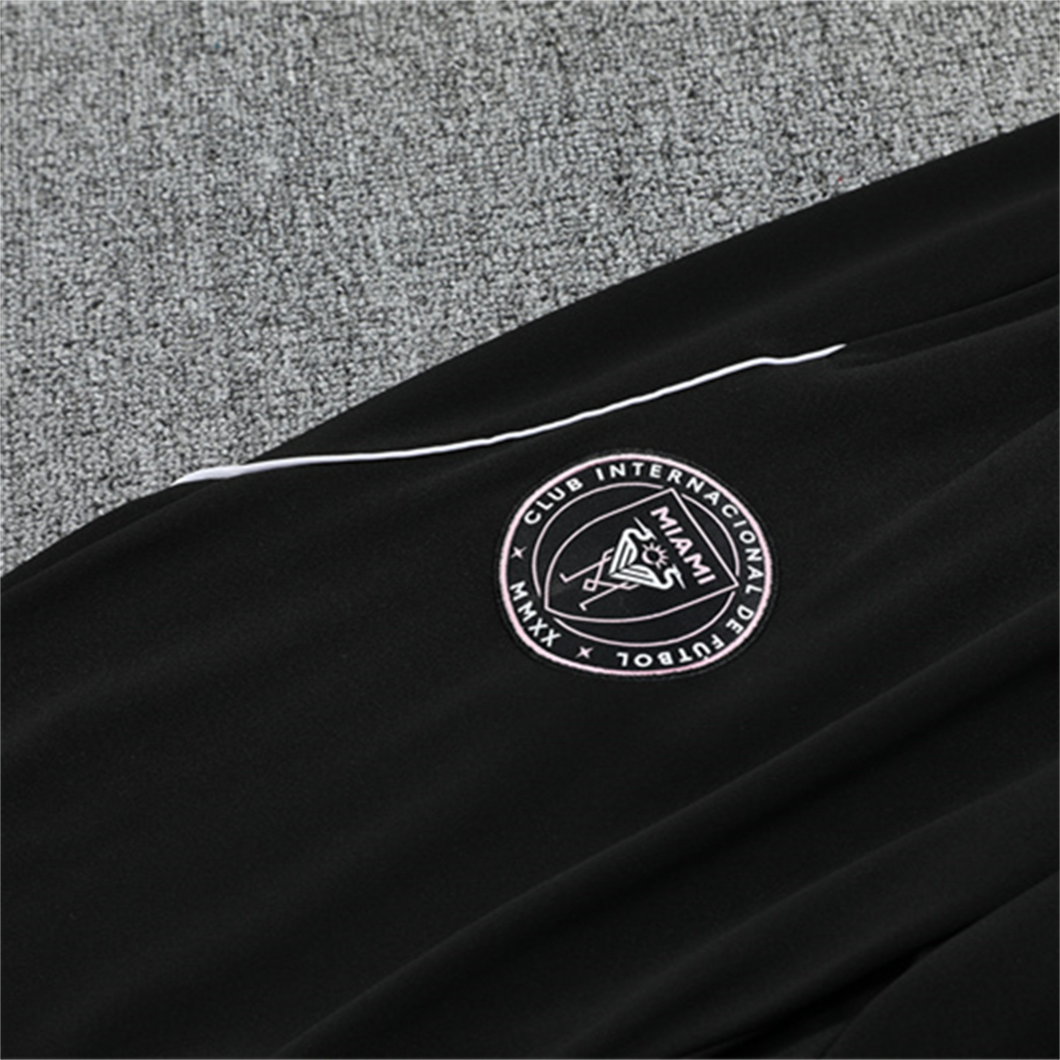 AlphaJersey-INT M.A.M 25-26 Long Sleeves Training with Black Sponsors Set - Pink Top & Black Pants