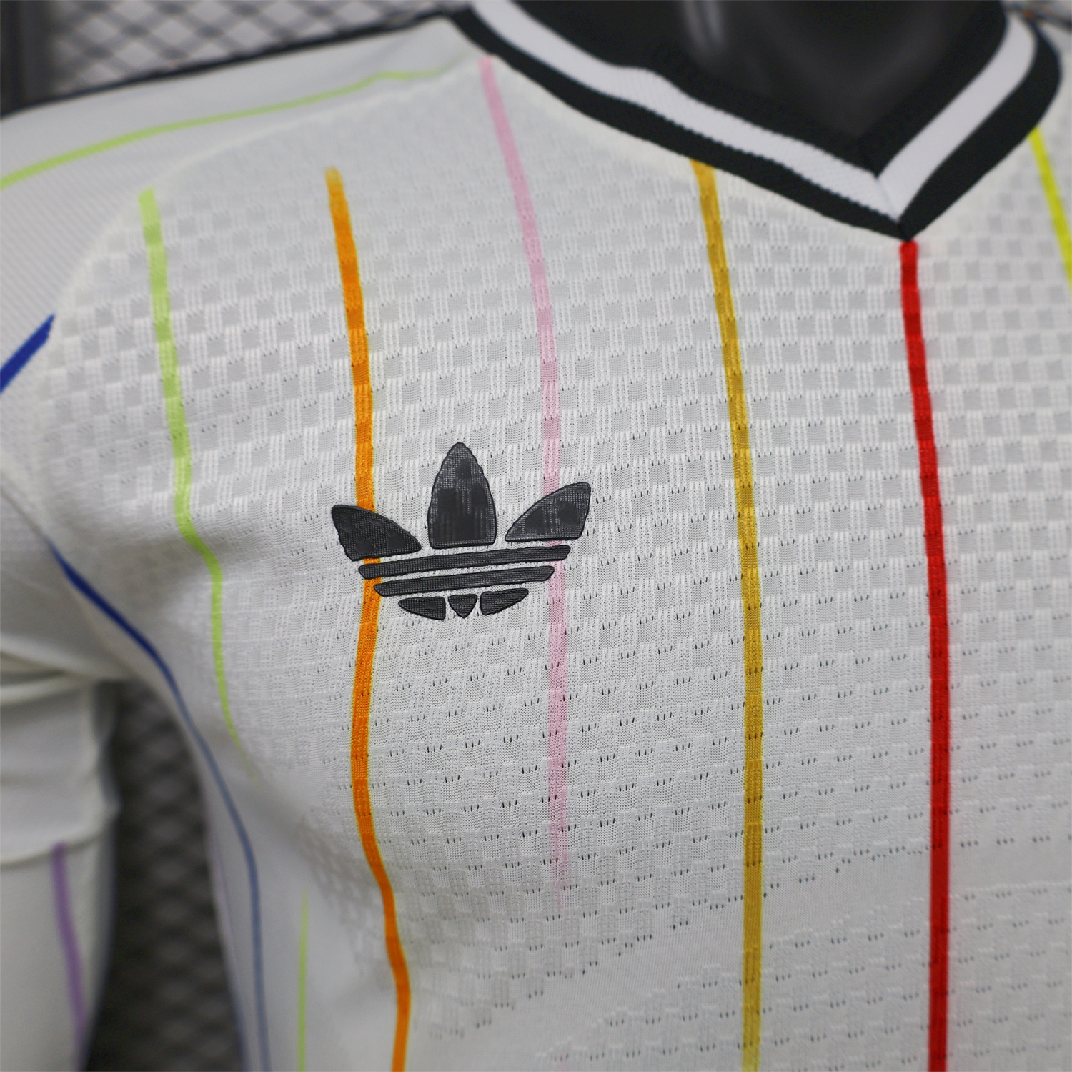 AlphaJersey-Japan 2026 Away Long Sleeves Jersey - Player Version
