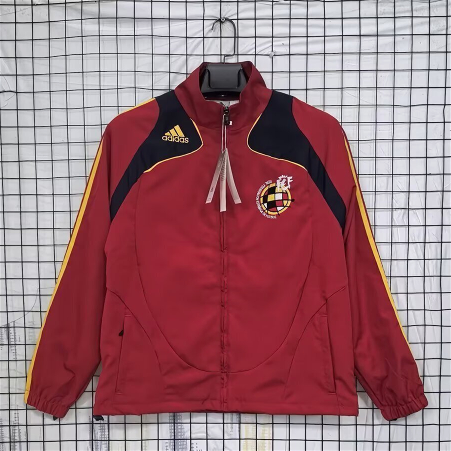 AlphaJersey-Retro Spain 2007 Red Windbreaker
