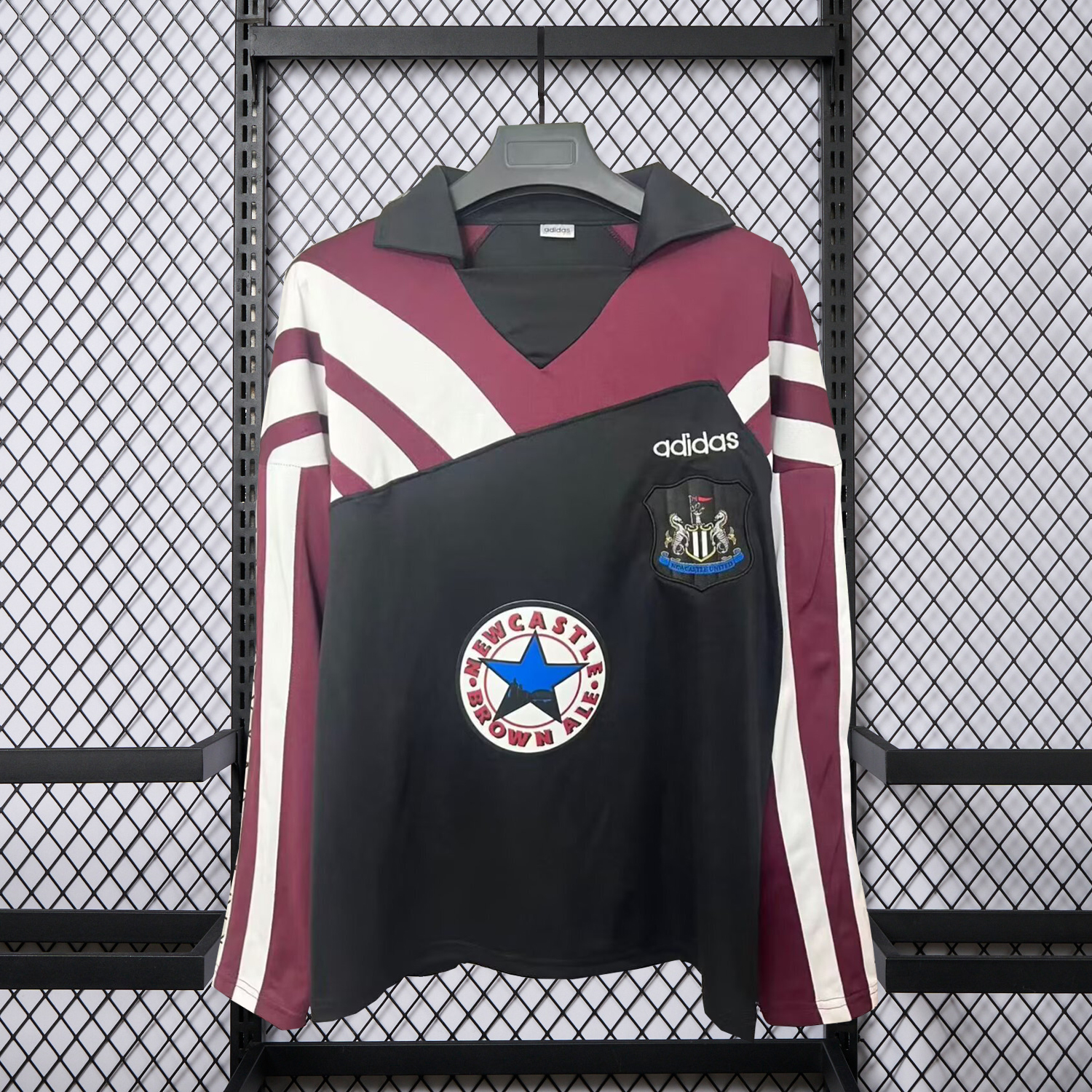 AlphaJersey-Retro Newcastle United 1995-96 Special Unisex Pullover Hoodie