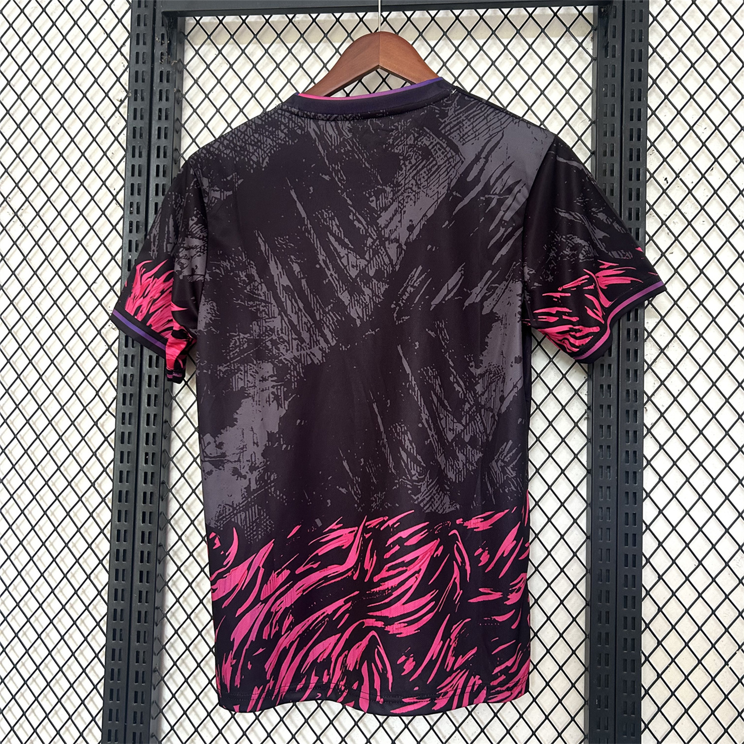 AlphaJersey-Barcelona 25-26 Pink Lion Black Jersey - Fans Version