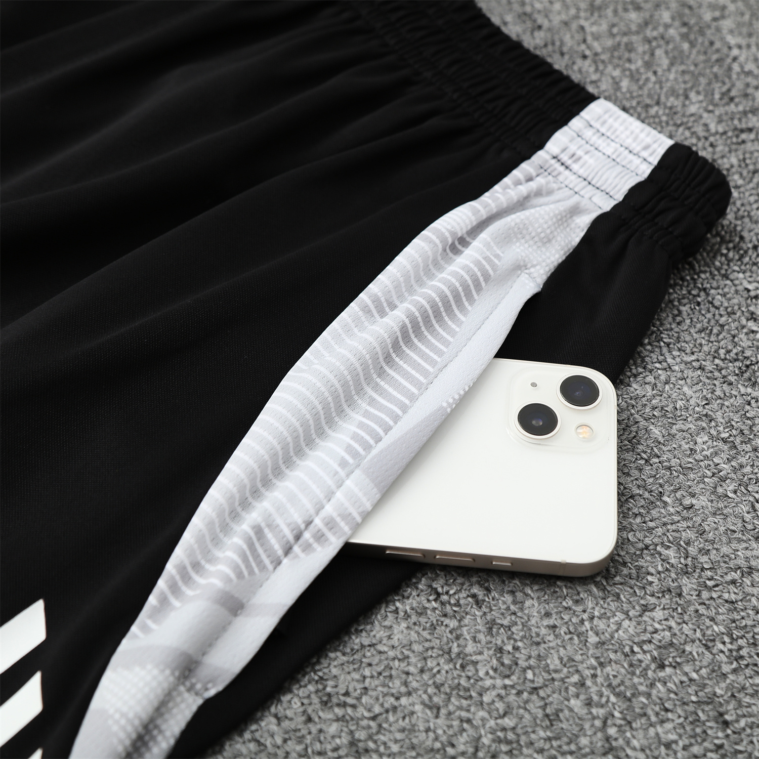AlphaJersey-Real Madrid 25-26 Short-Sleeve Training Set - Green-Black Dragon Top & Black-White Shorts