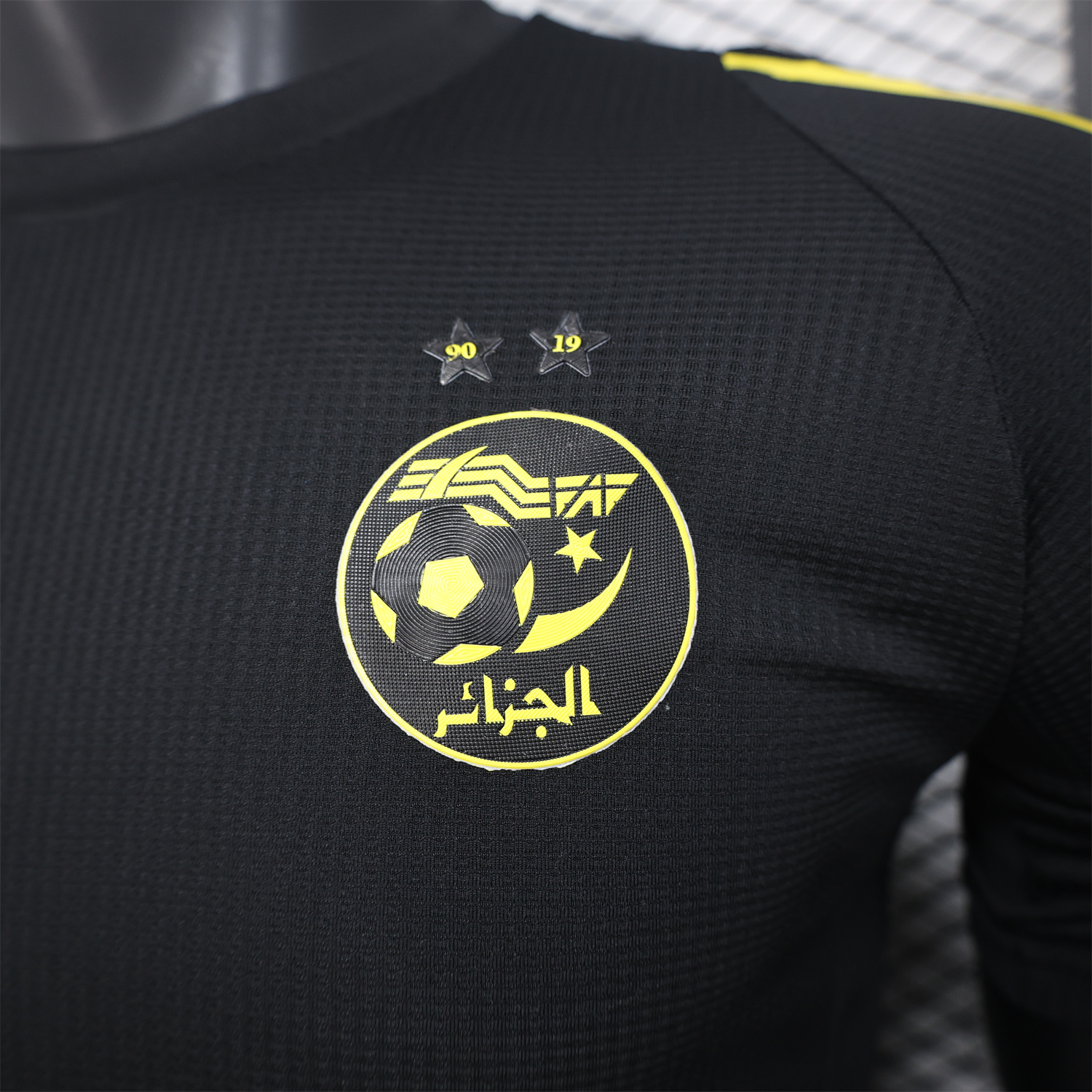 AlphaJersey-Algeria 25-26 Pure Black Jersey with Yellow Line - Player Version