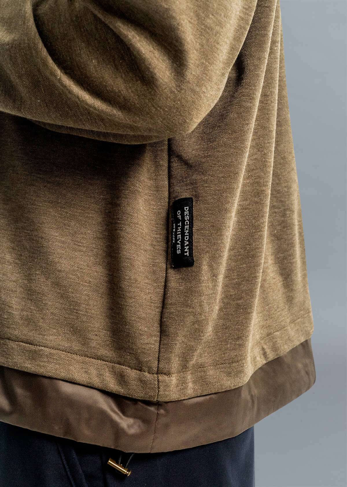 Bomba Green Hem Pull | Modern Menswear by yycbvcnbmmnbm