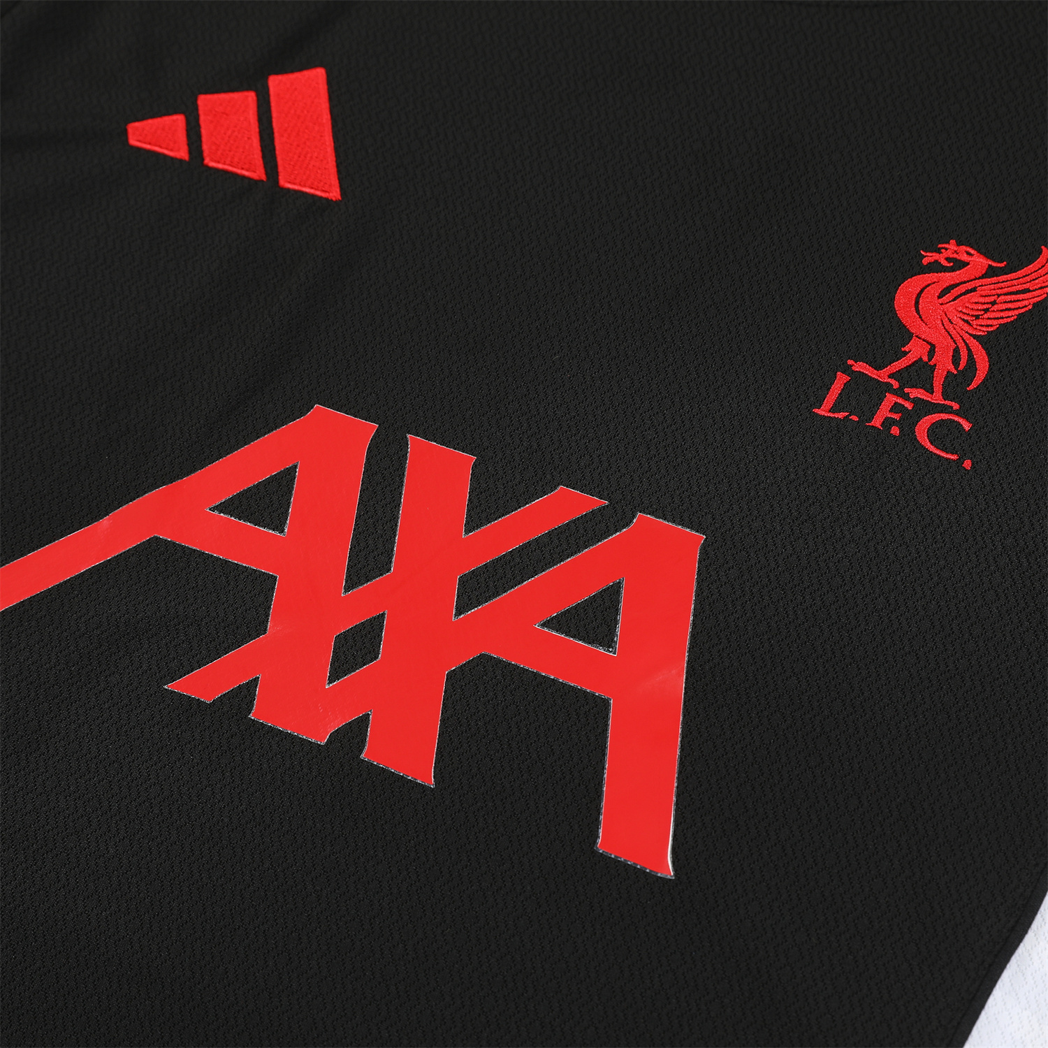 AlphaJersey-Liver.pool 25-26 Short-Sleeve Training Set - Black With Red Top & Black Shorts