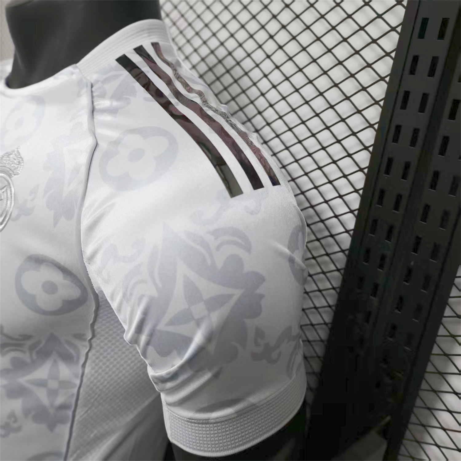 AlphaJersey-Real Madrid 25-26 Platinum Edition Special Jersey - Player Version