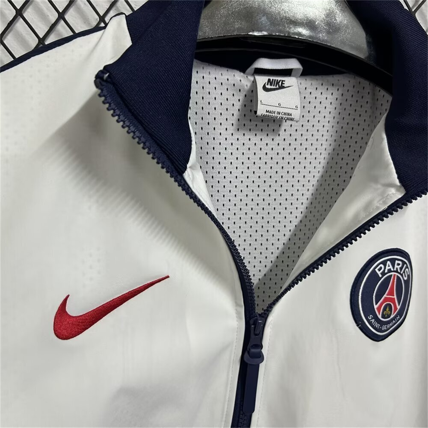 AlphaJersey-Paris Saint-Germain PSG 25-26 Windbreaker Jacket - White