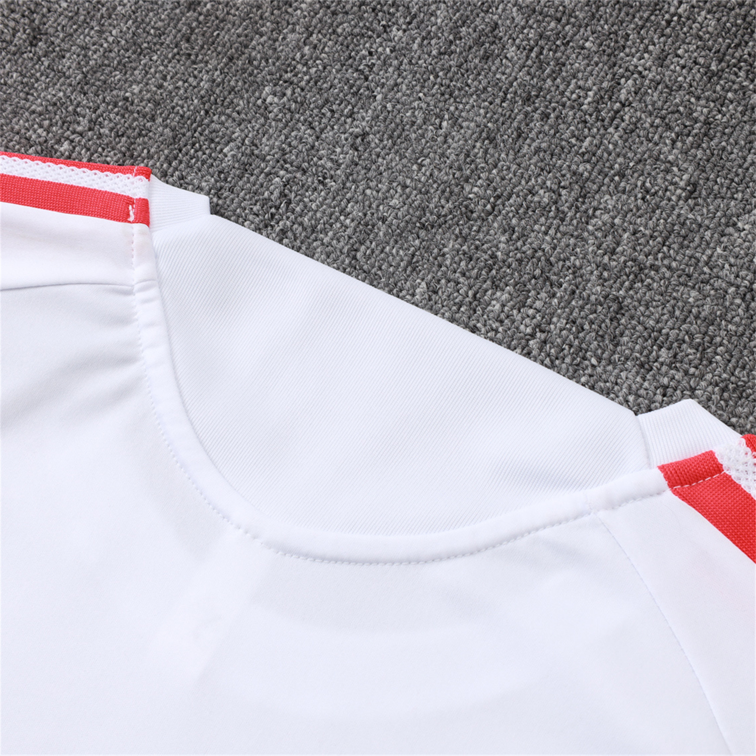AlphaJersey-SC Internacional 2026 Short-Sleeve Training Set - White Top and Red Shorts