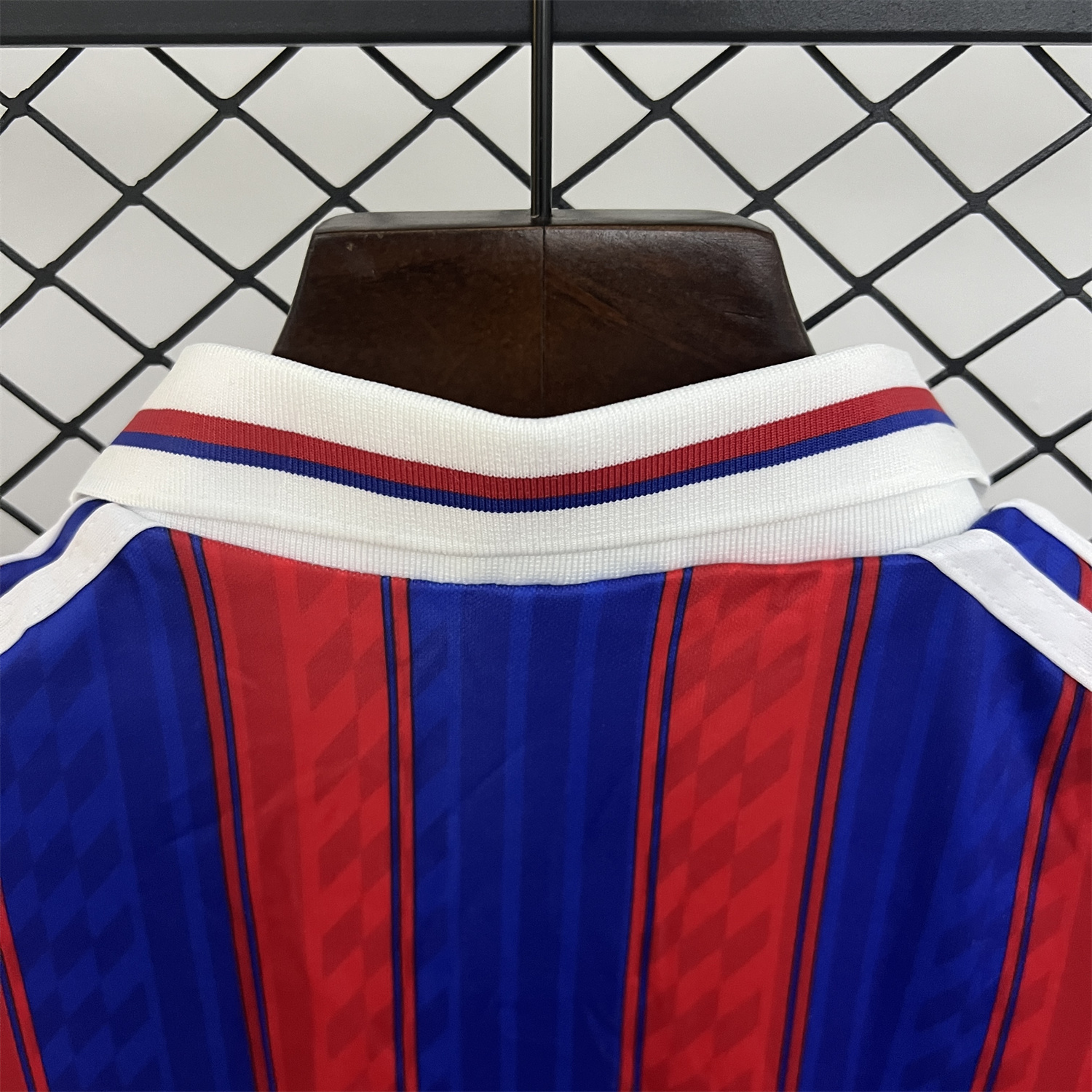 AlphaJersey-Retro Bayern Munich 1995-97 Home Kids Kit