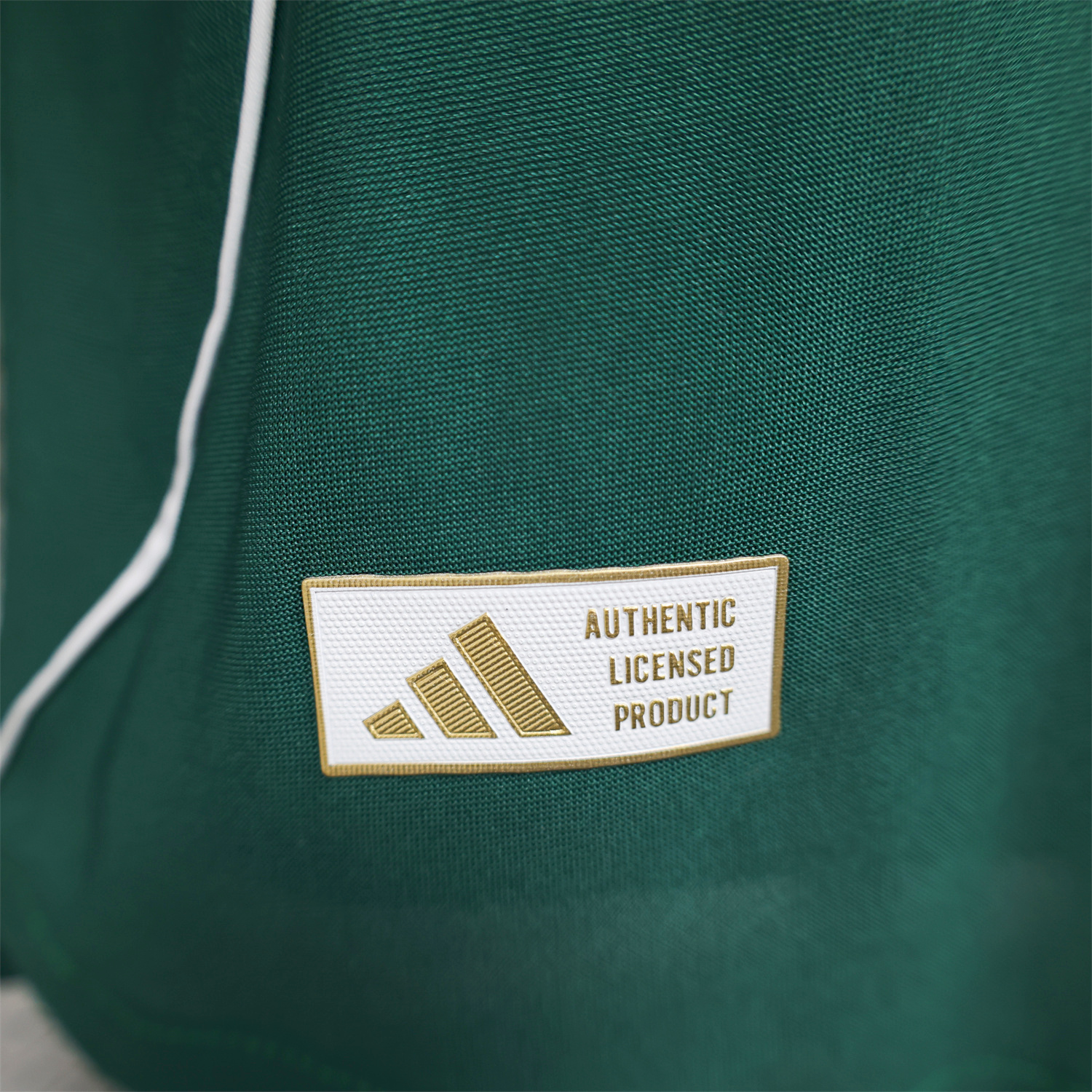 AlphaJersey-Real Madrid 25-26 Green Teamgeist Collar Special Edition Jersey - Player Version